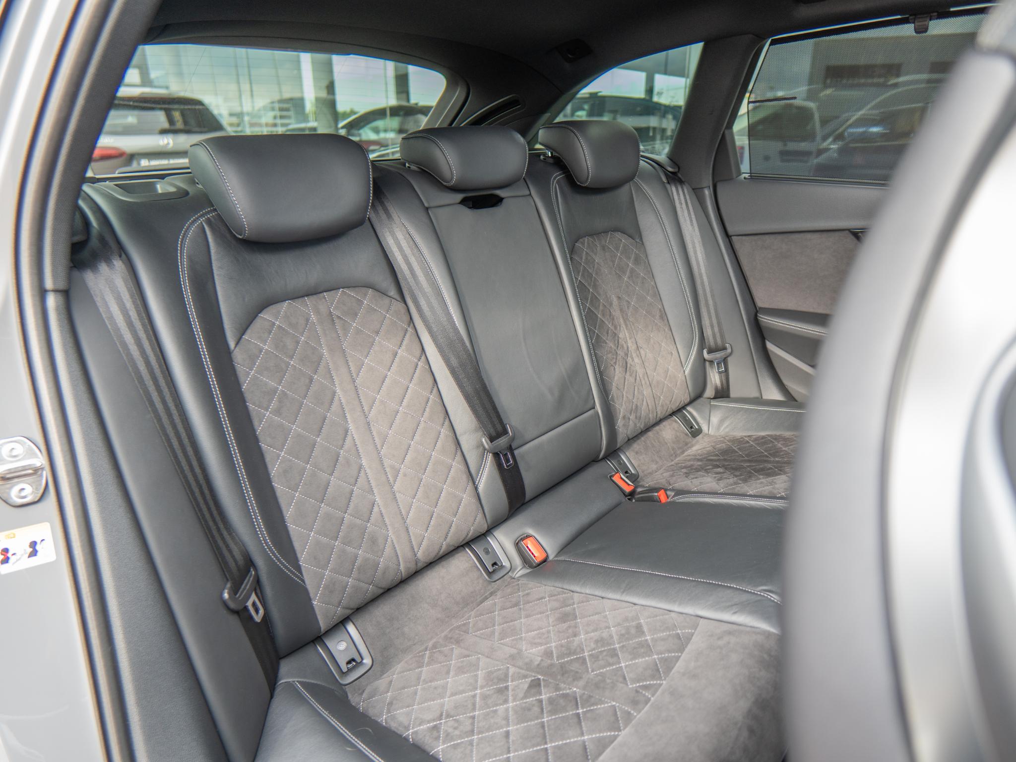 Foto van Audi RS 4 Avant