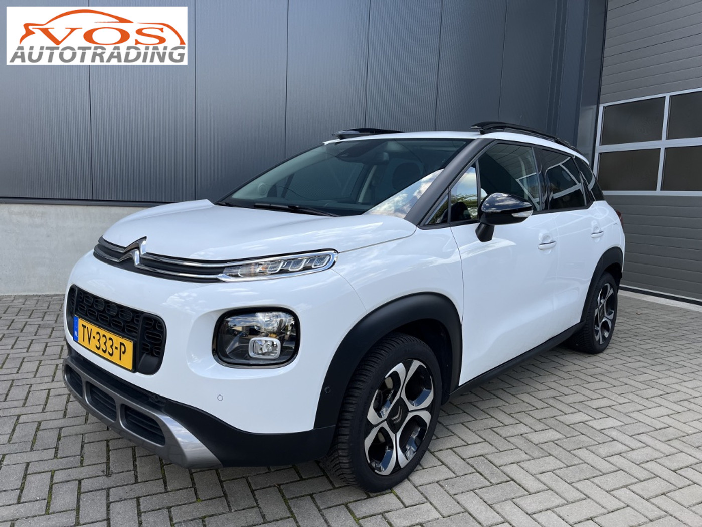 Citroen C3 Aircross 1.2 PT S&S Shine 2018 - voorkant