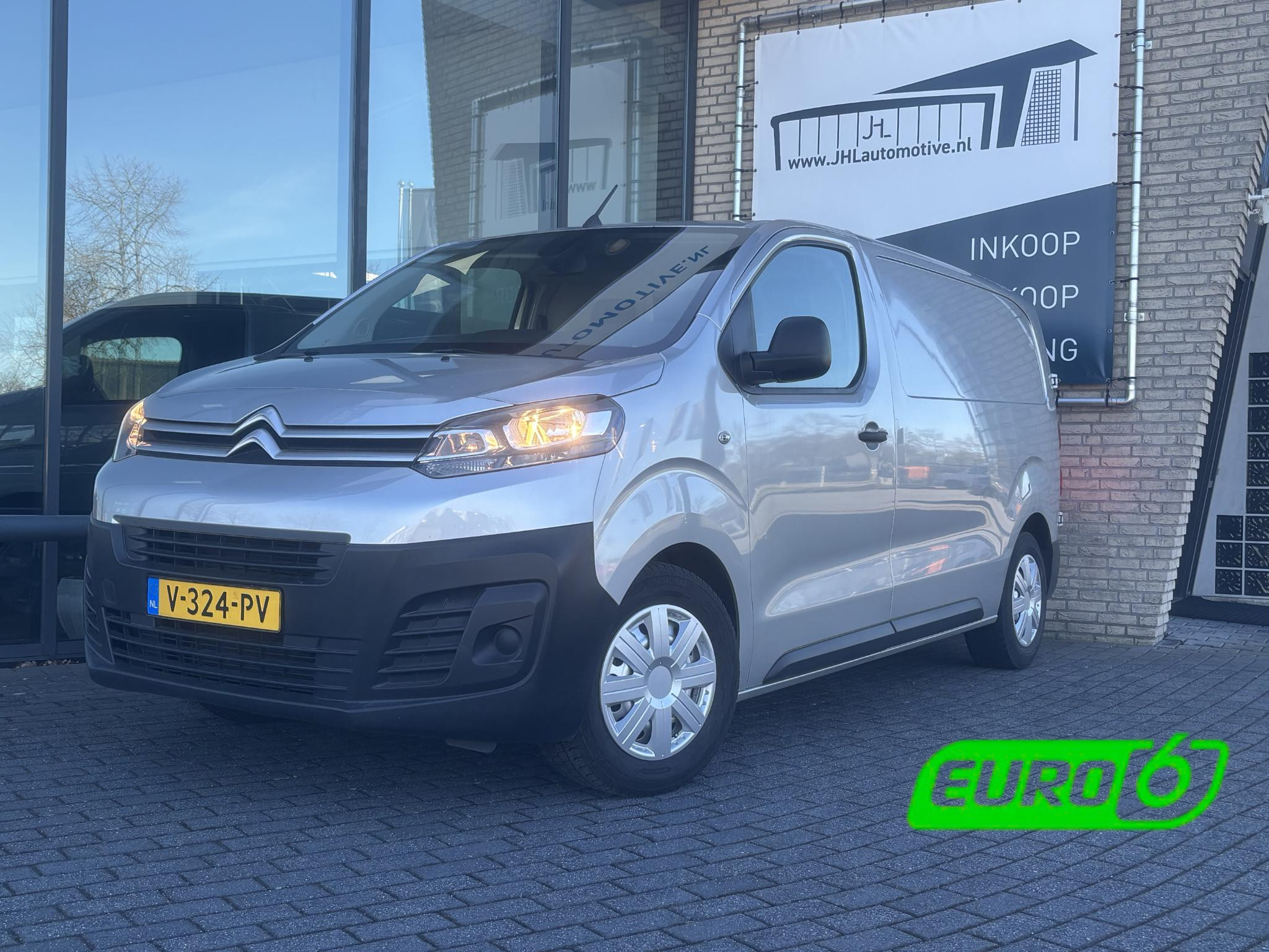 Citroen Jumpy 1.6 BlueHDI 95 Club M*NAVI*CRUISE*A/C*TEL*PDC* 2018 - voorkant