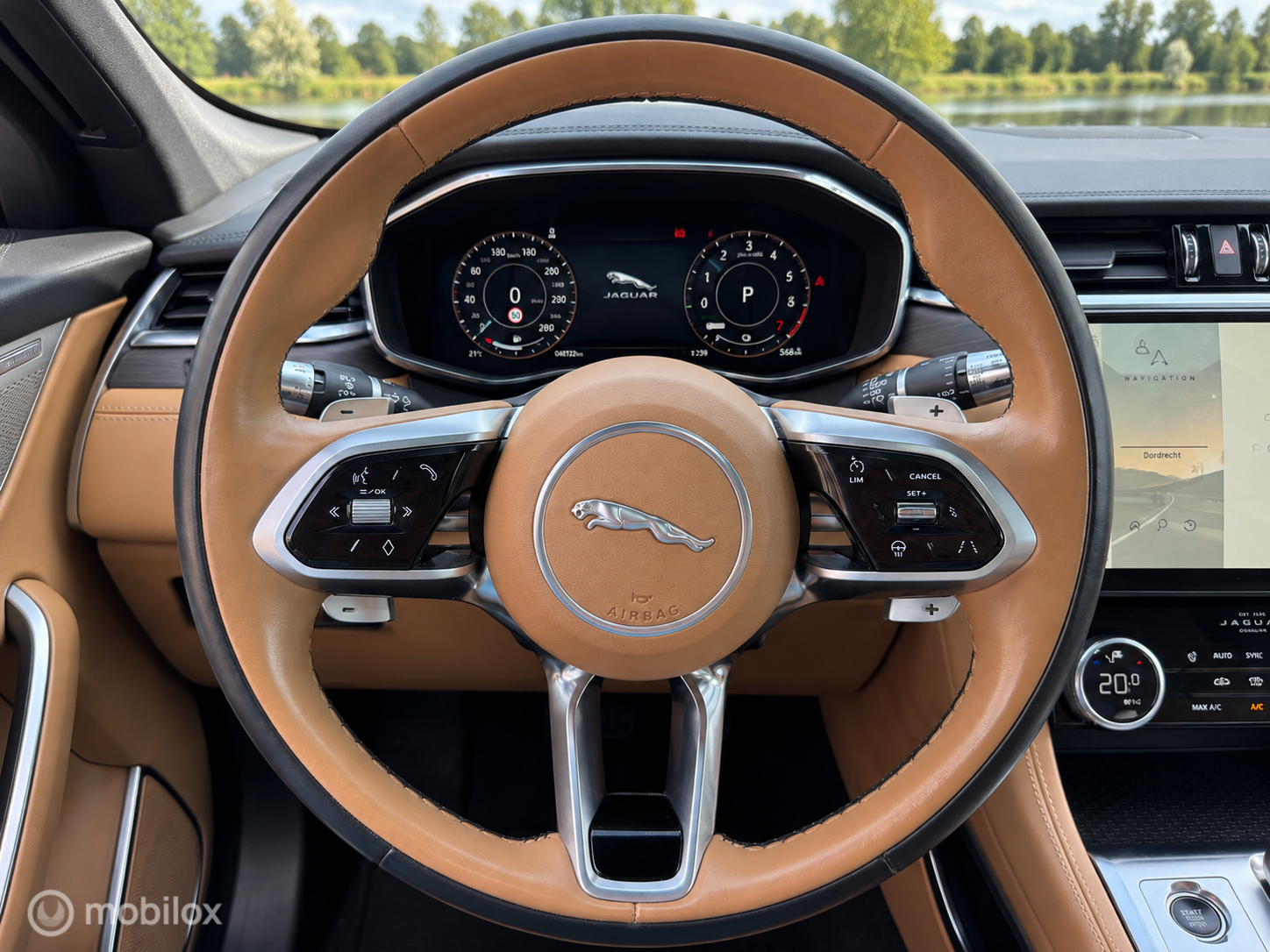 Foto van Jaguar Jaguar F-pace