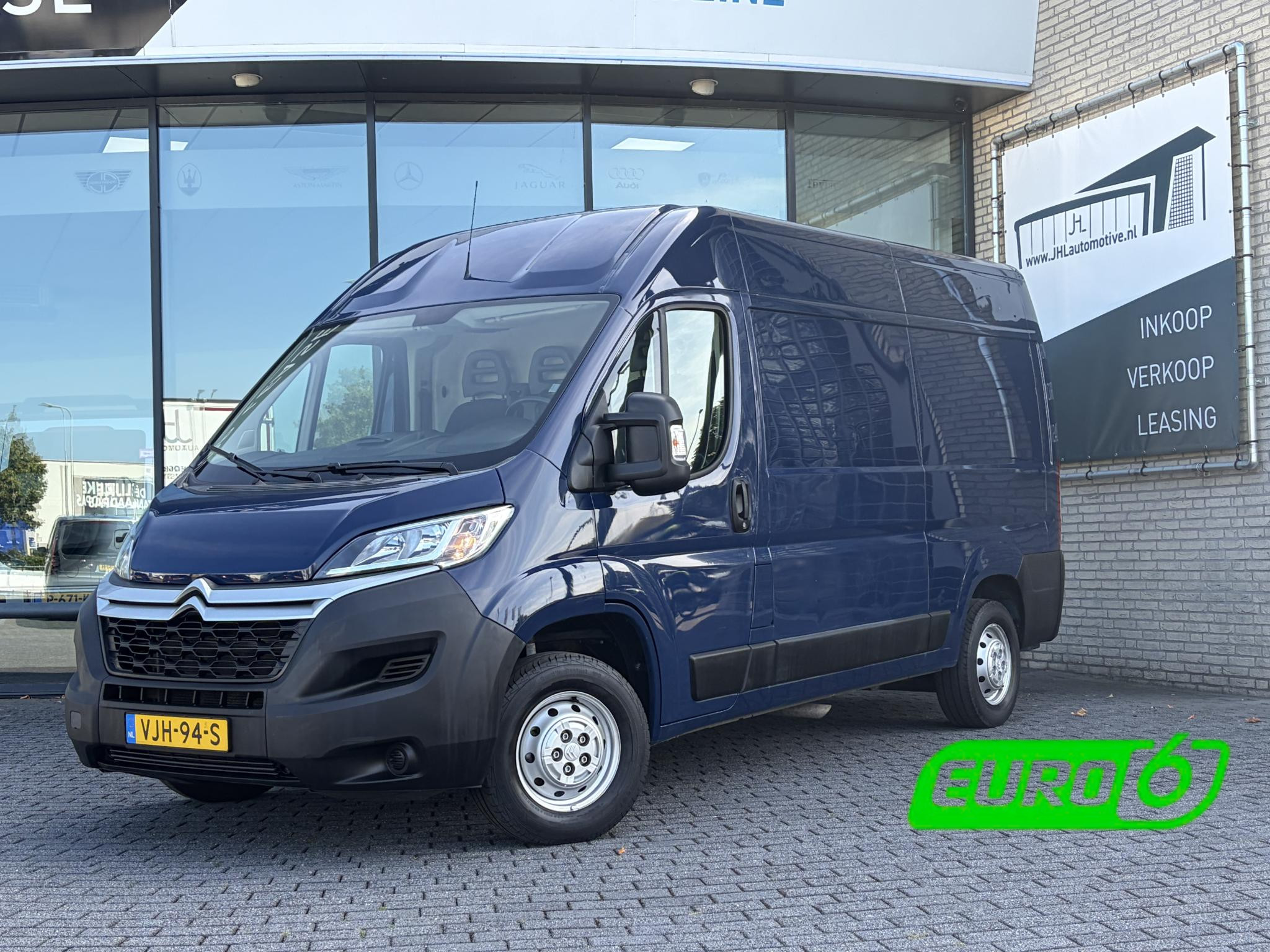 Citroen Jumper 30 2.2 BlueHDi 140 L2H2 Control Economy 2021 - voorkant
