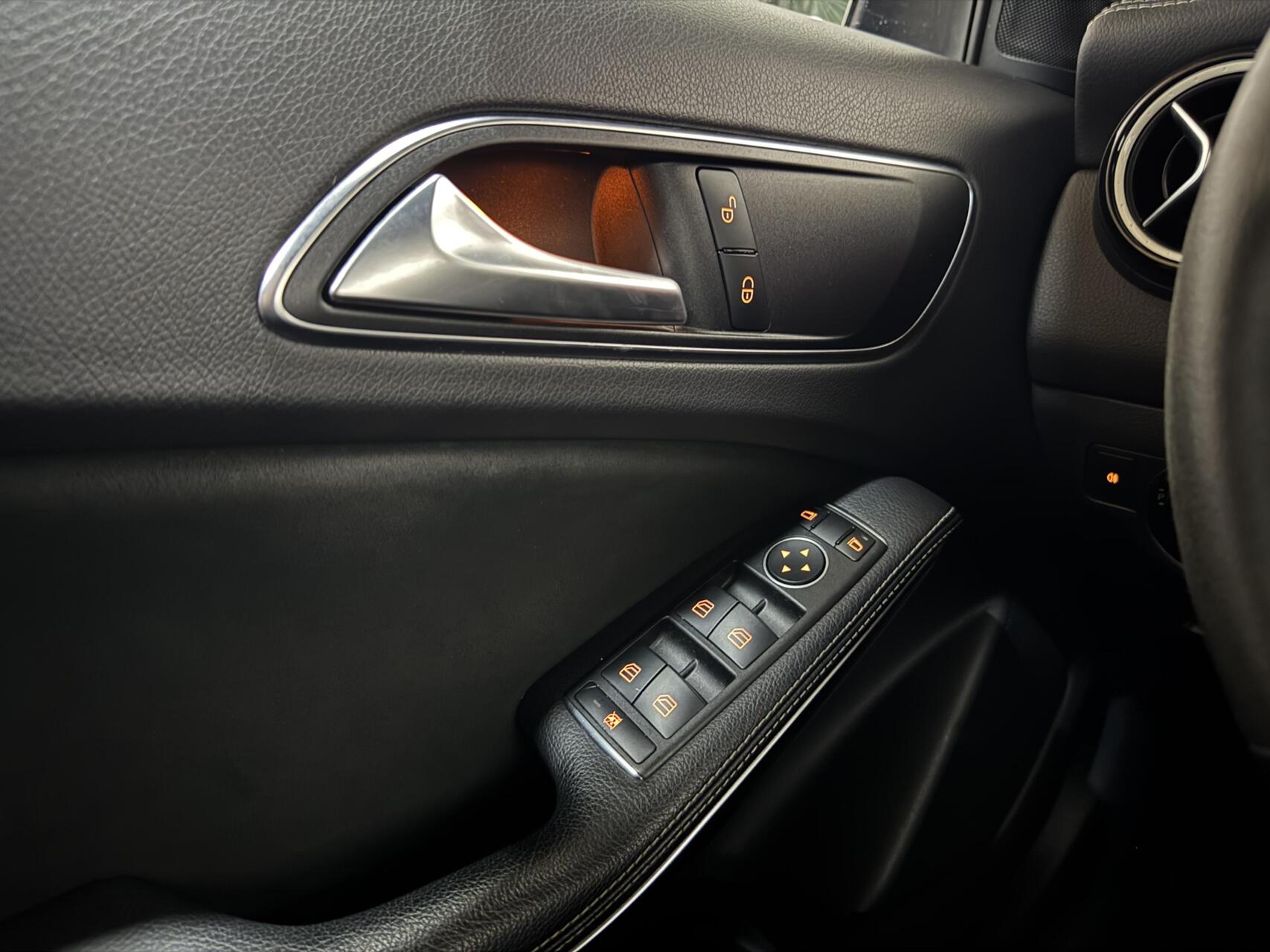 Foto van Mercedes-Benz A 160