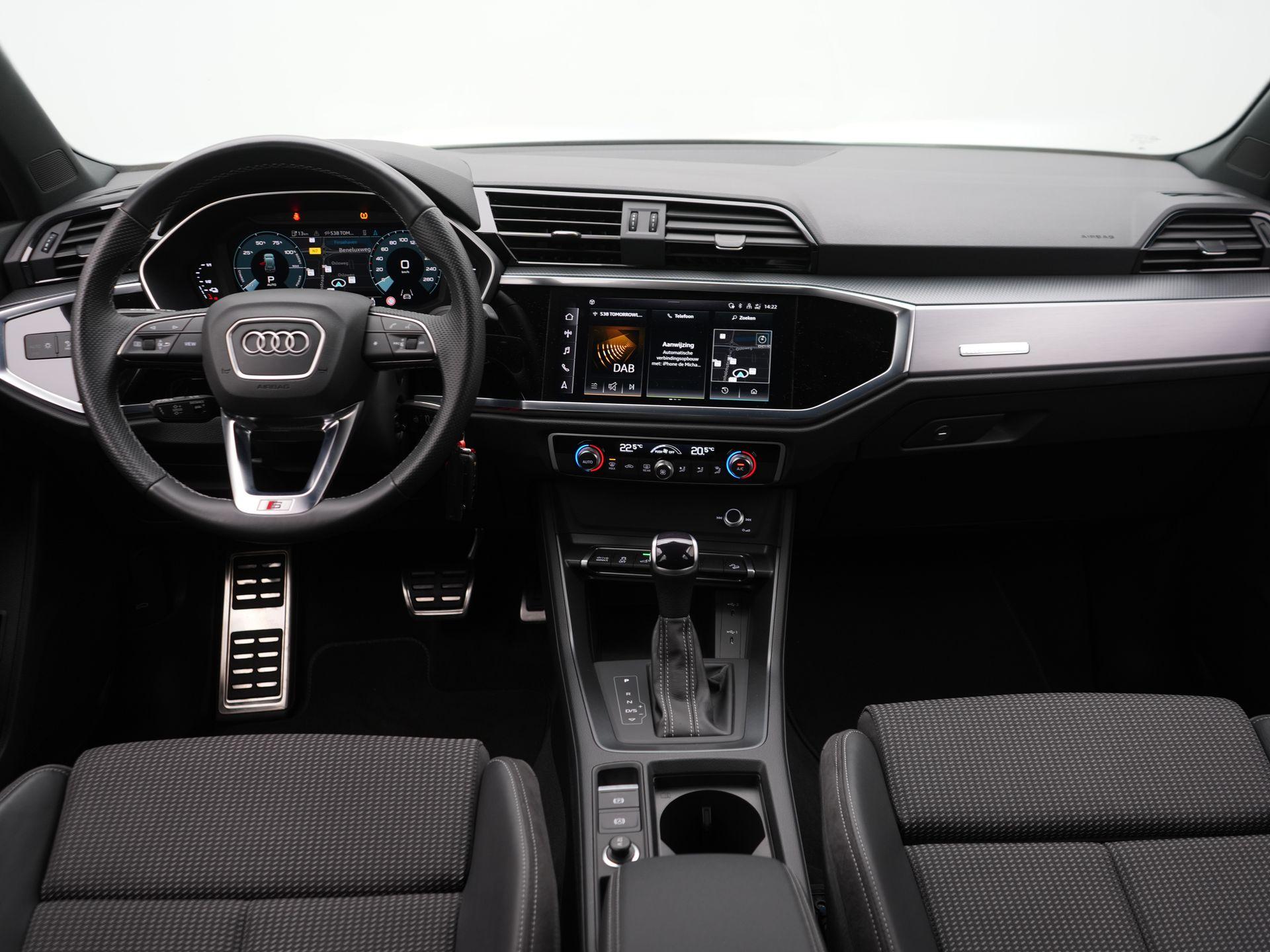 Foto van Audi Q3 E-tron