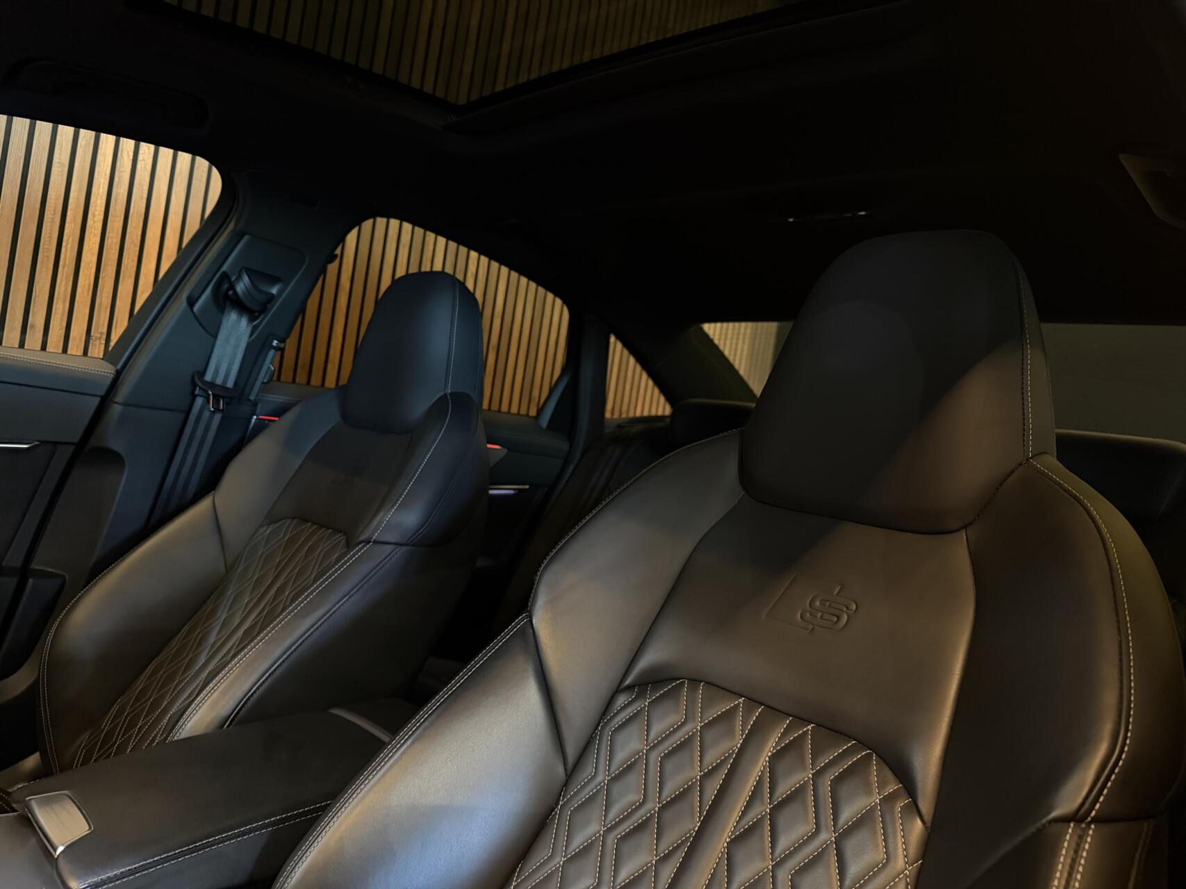 Foto van Audi A6 55 TFSI E