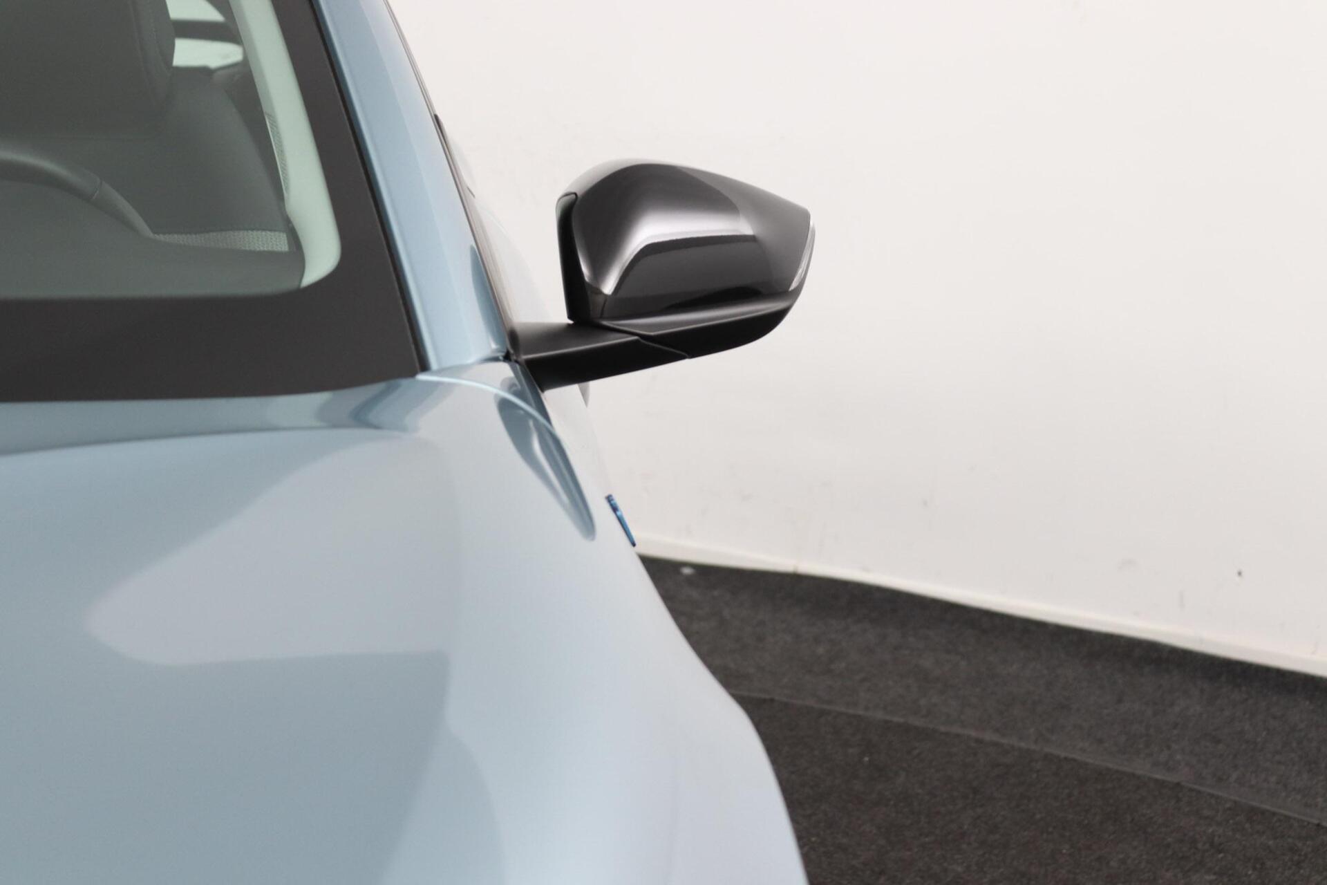 Foto van Citroen E-c4
