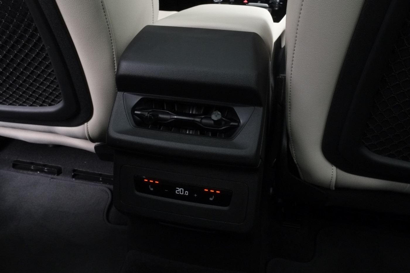 Foto van Audi Q6 Suv E-tron Performance