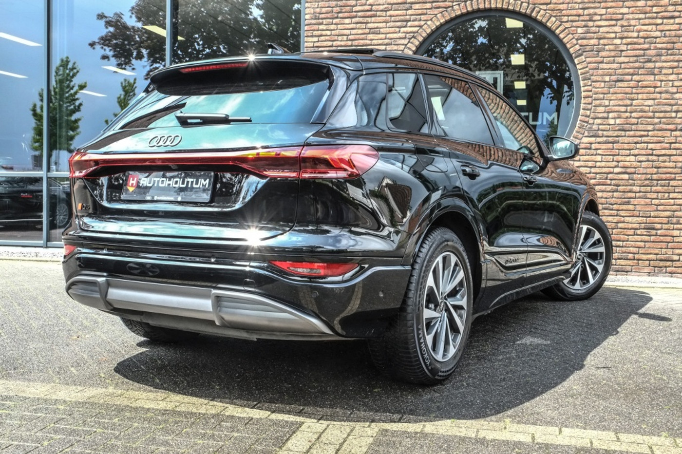Foto van Audi Q6 Suv E-tron Performance