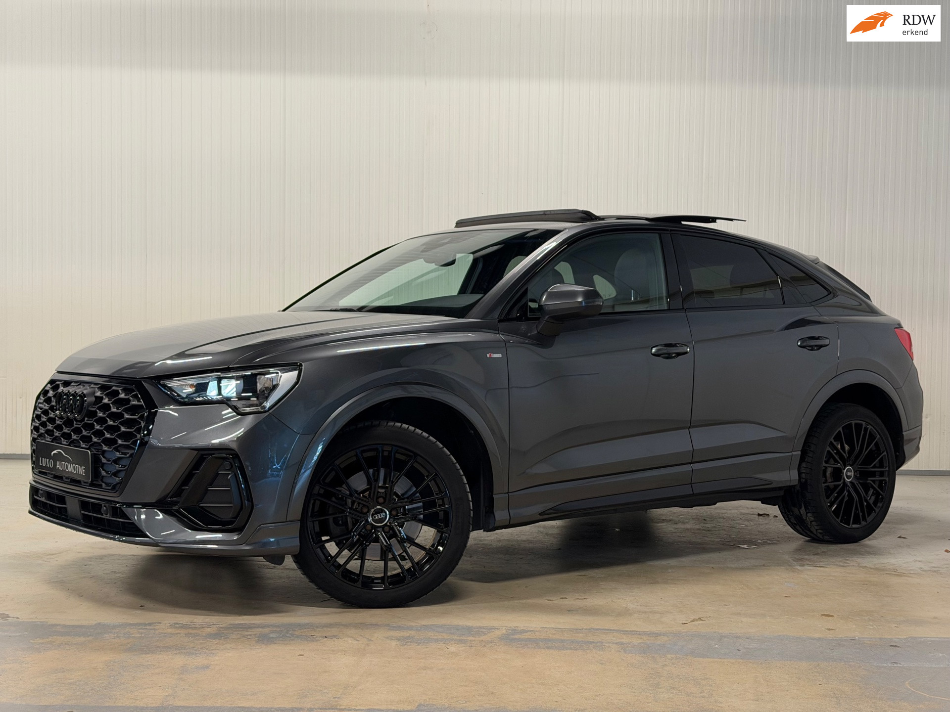 Audi Q3 Sportback 45 TFSI S Edition | 3x S-LINE | PANO | AMBIANCE | TREKHAAK 2021 - voorkant