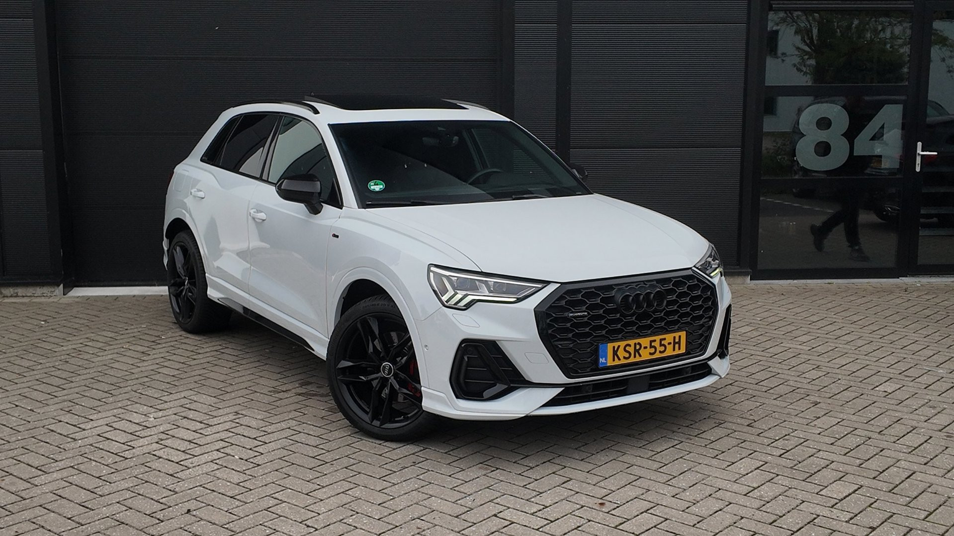 Audi Q3 45 TFSI quattro | 3 x S-Line | Pano | B&O | Keyless | Matrix 2019 - voorkant