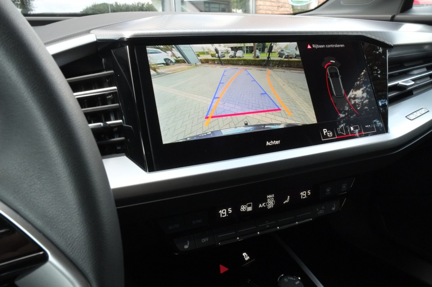 Foto van Audi Q4 45 E-tron