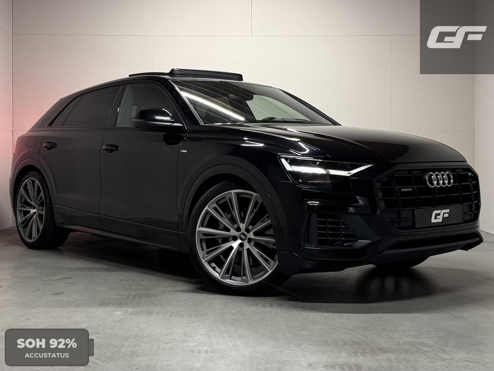 Audi Q8 55 TFSIe Quattro S-line Pano Sfeer Luchtver. Carplay Trekh. 2023 - voorkant