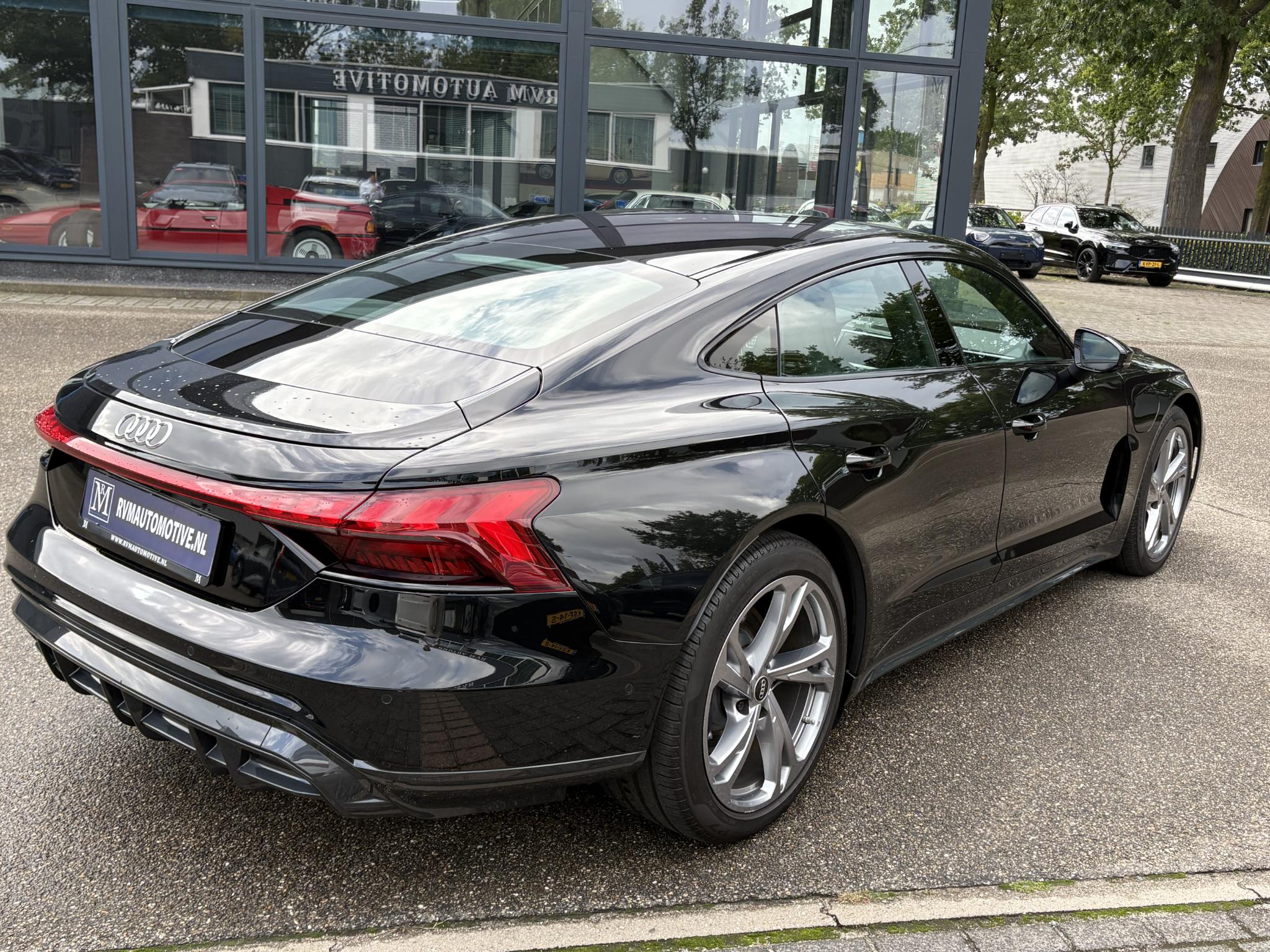 Foto van Audi E-tron GT