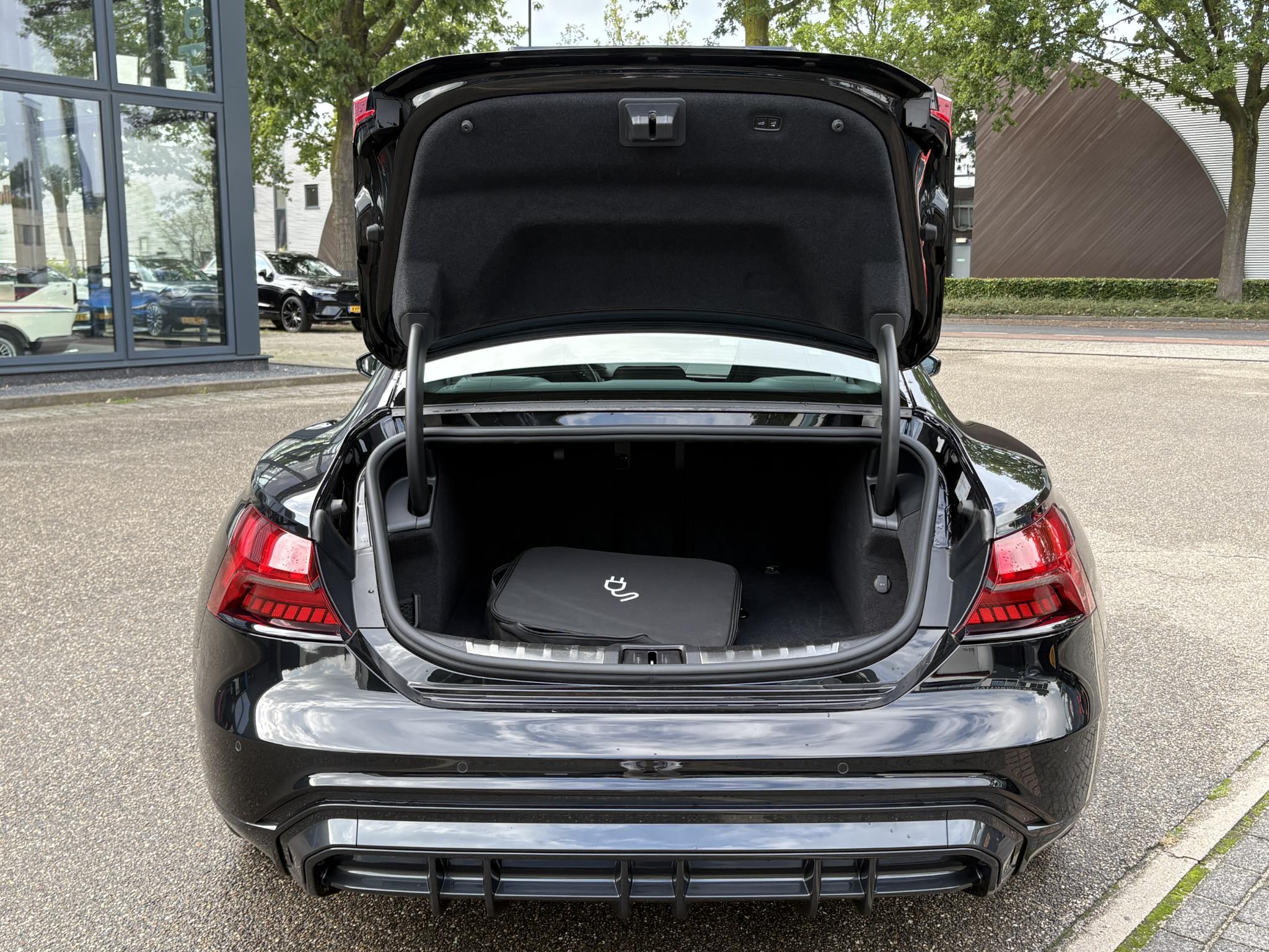 Foto van Audi E-tron GT