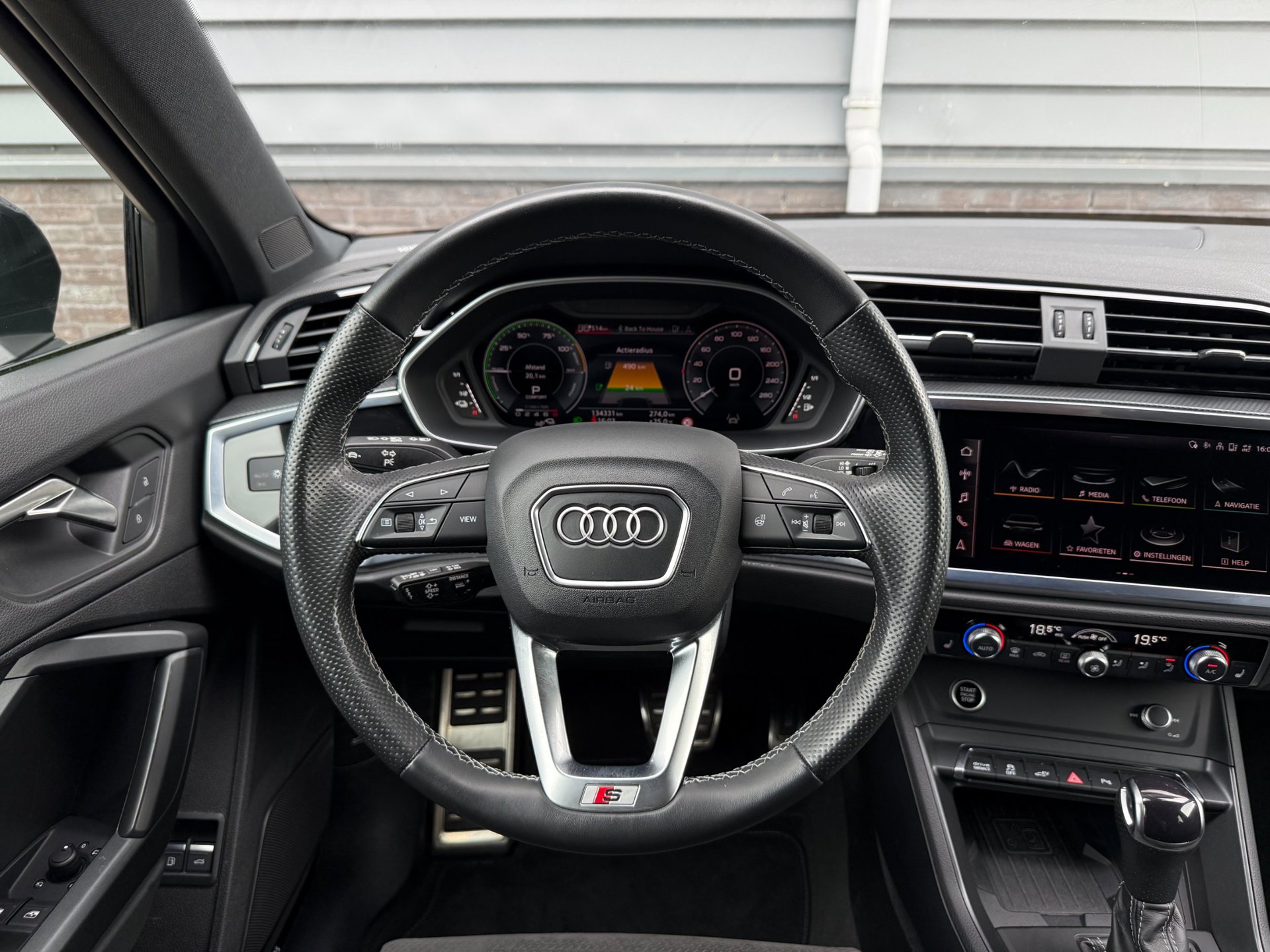 Foto van Audi Q3 Sportback E-tron