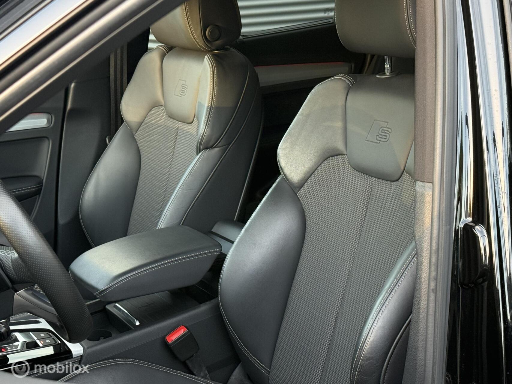 Foto van Audi Q5 55 TFSI E