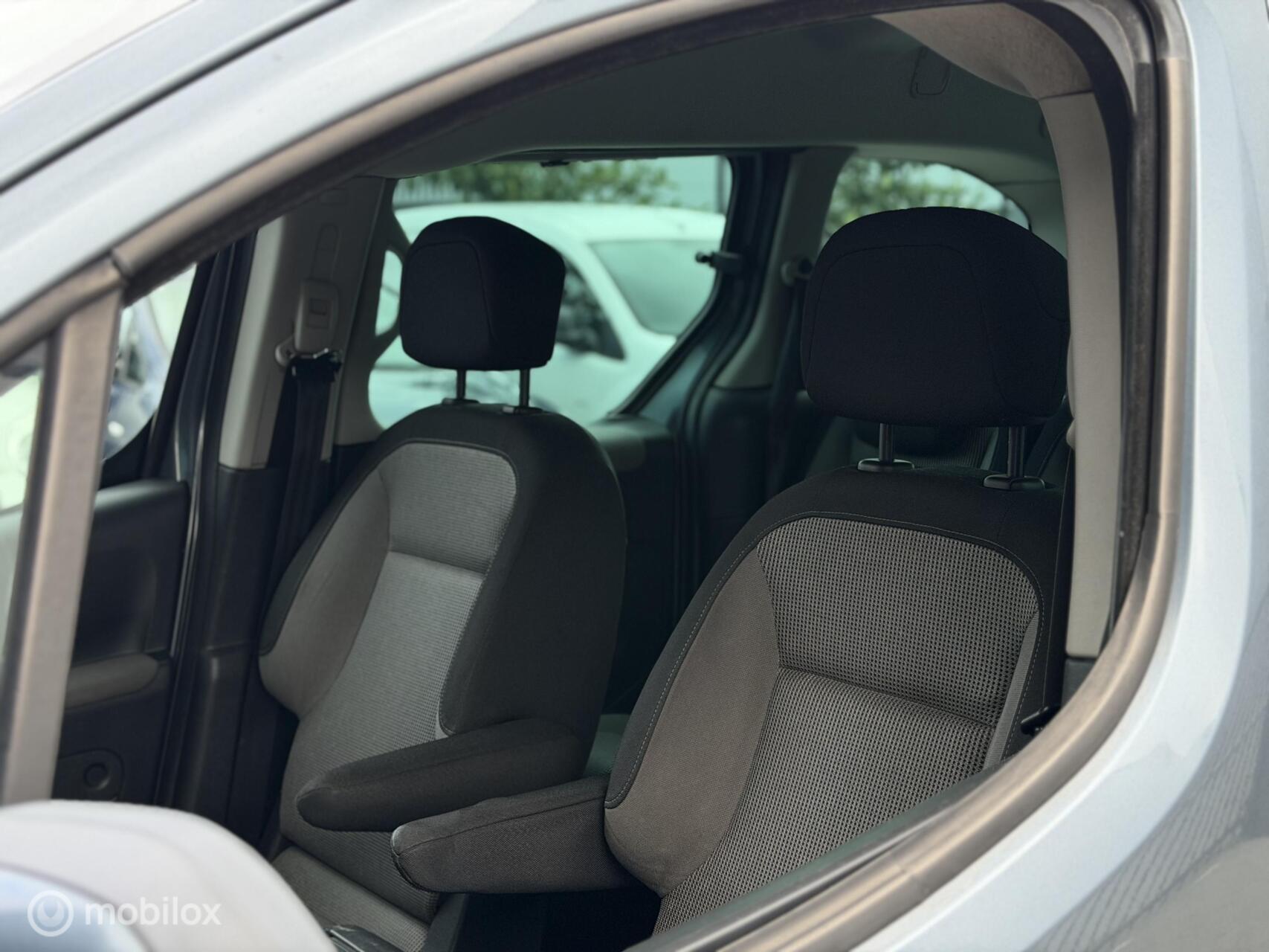 Foto van Peugeot Partner Tepee