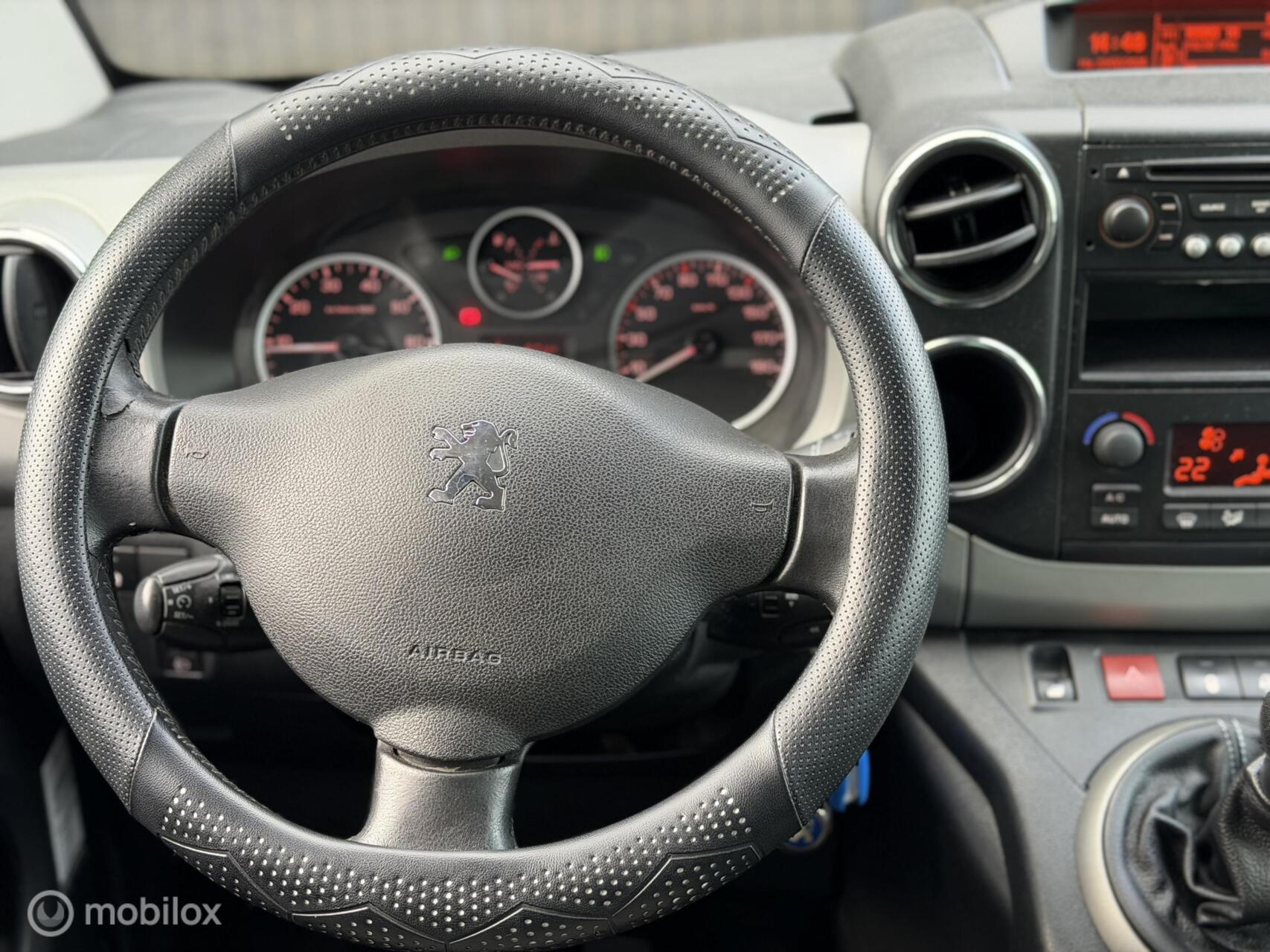Foto van Peugeot Partner Tepee