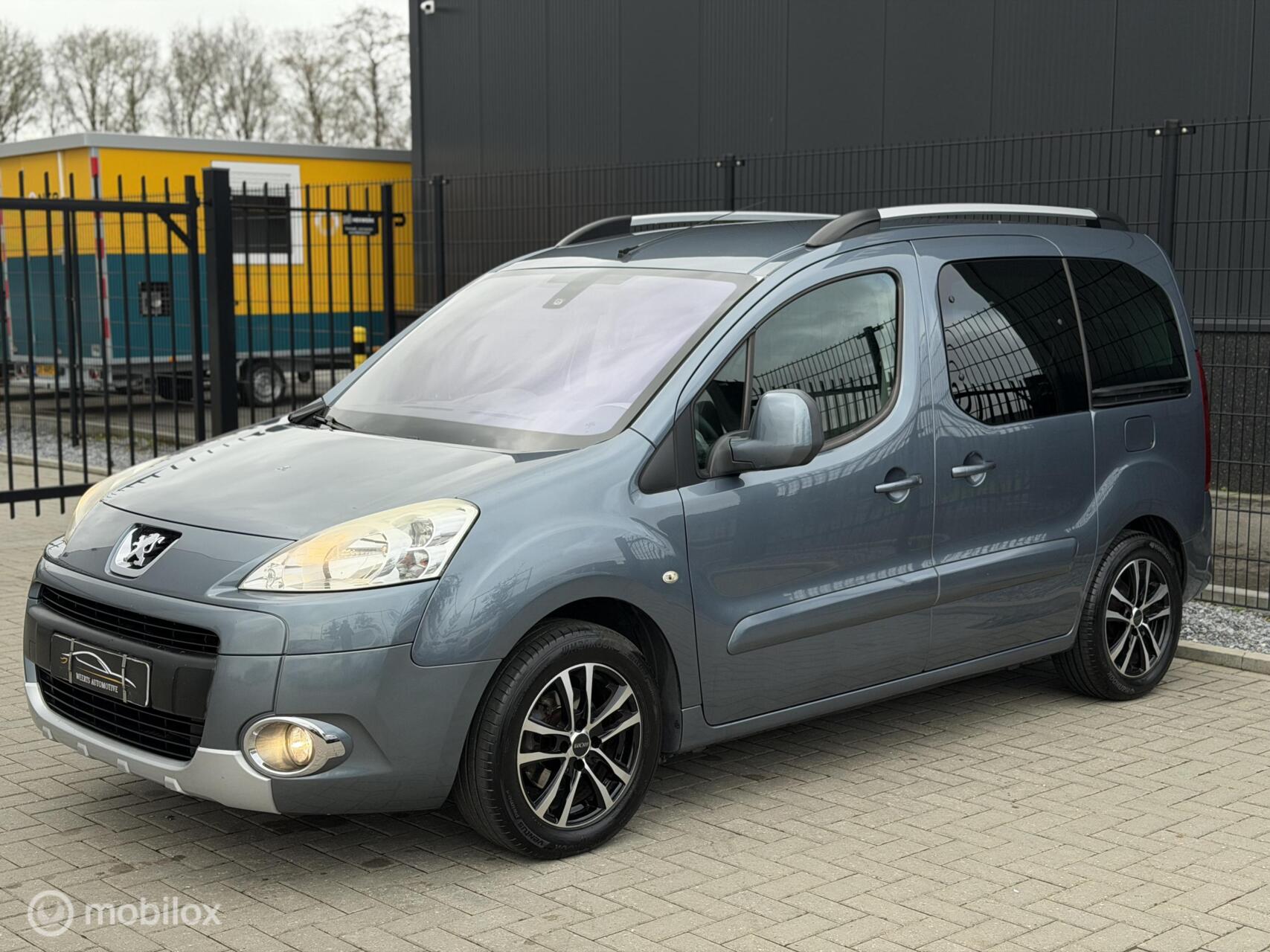 Foto van Peugeot Partner Tepee