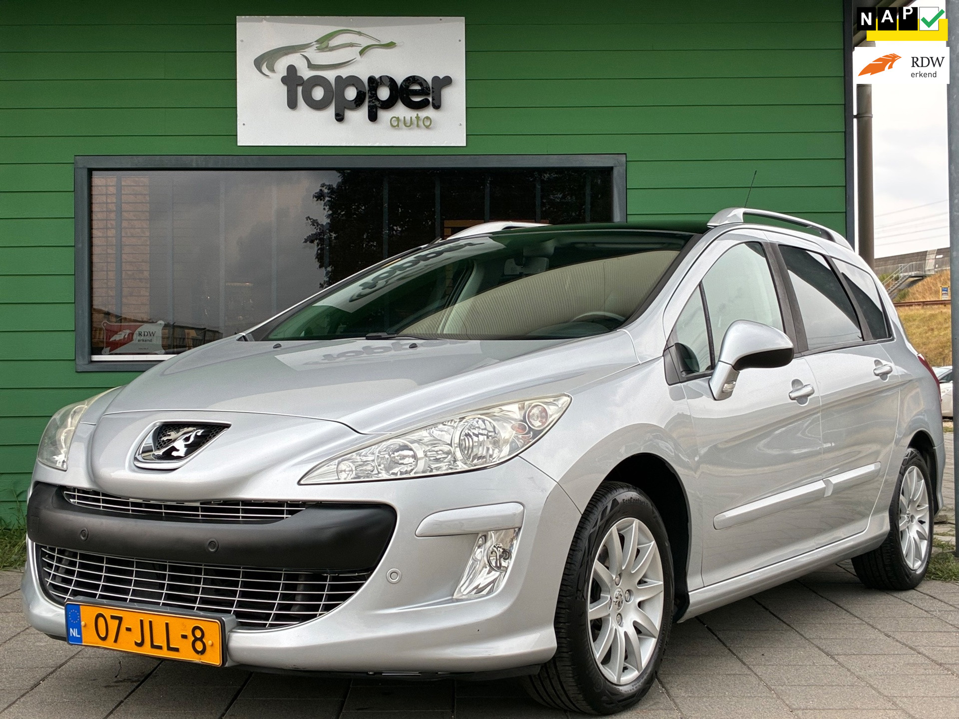 Peugeot 308 1.6 VTi XS|1e Eigenaar|Panoramadak|Airco|CruiseControl|Trekhaak|PDC|Nieuwe APK|NAP| 2009 - voorkant