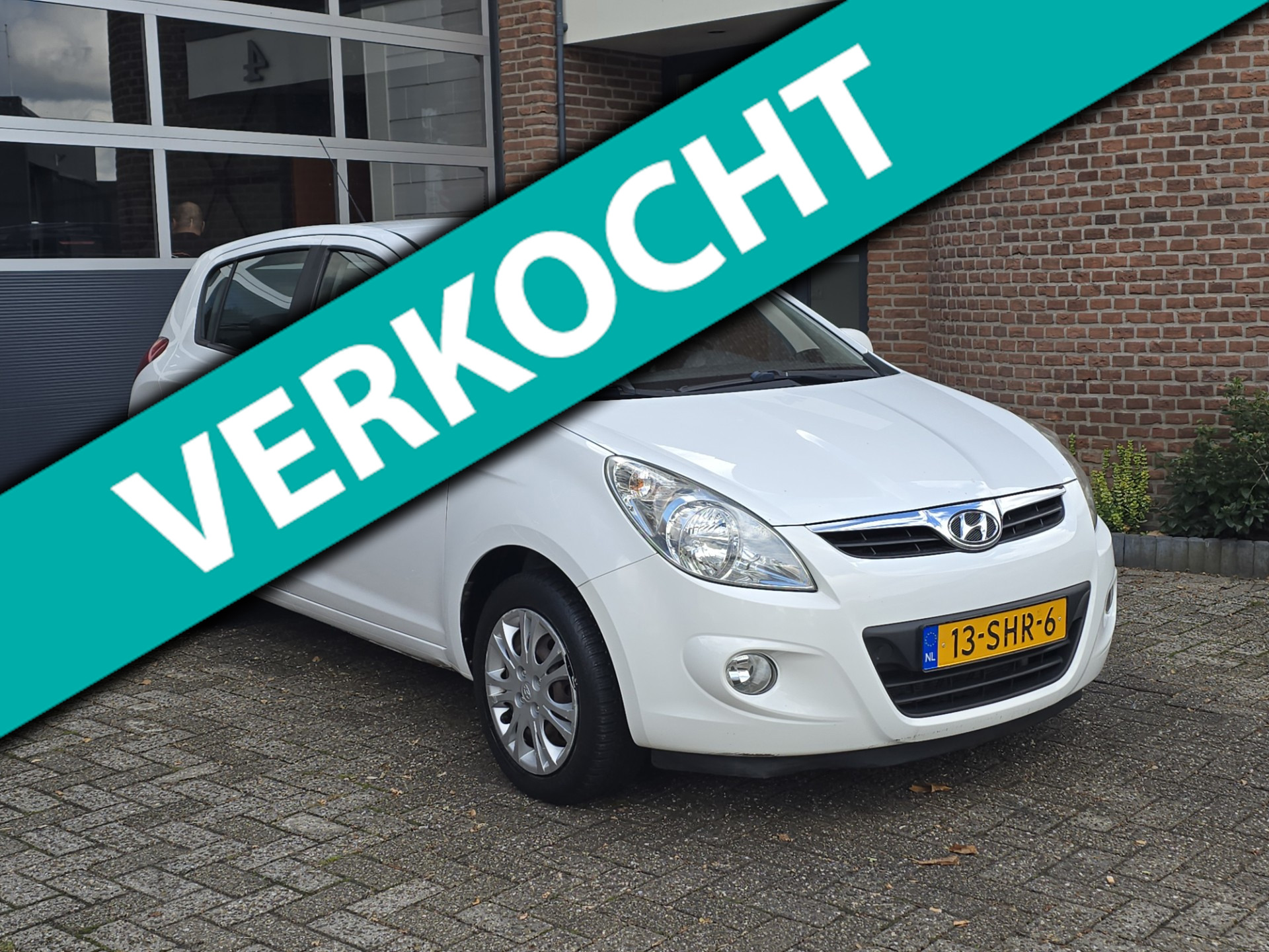Hyundai I20 1.2i i-Motion 5DR |Apk |Airco |Nap 2011 - voorkant