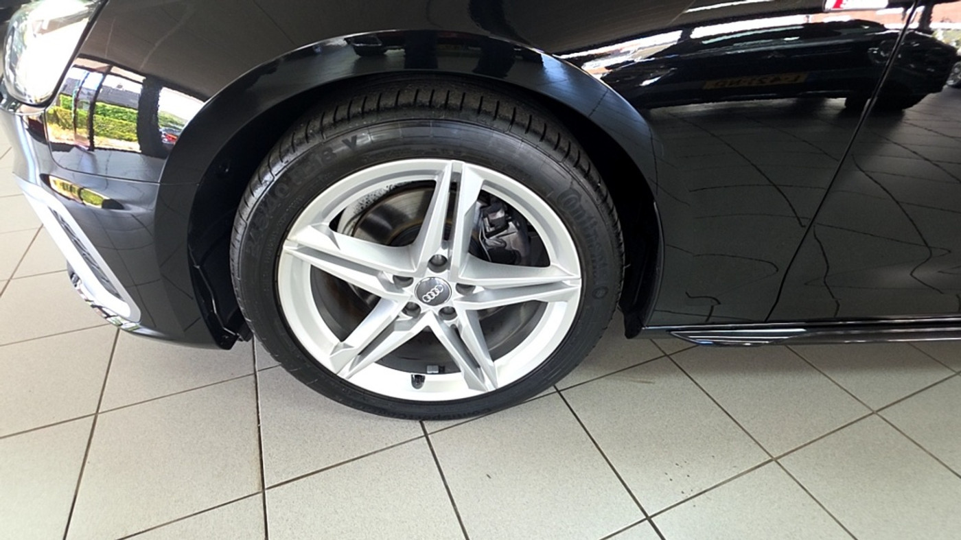 Foto van Audi A4 Limousine