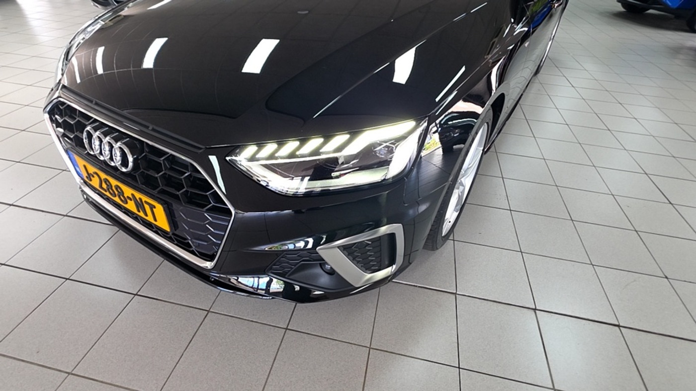 Foto van Audi A4 Limousine