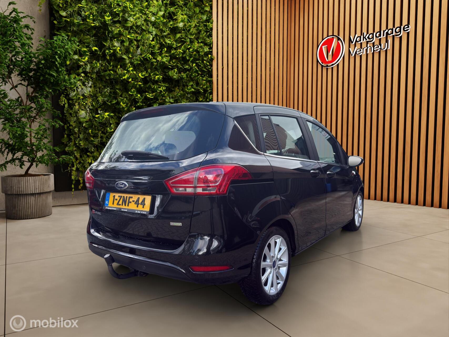 Foto van Ford B-max