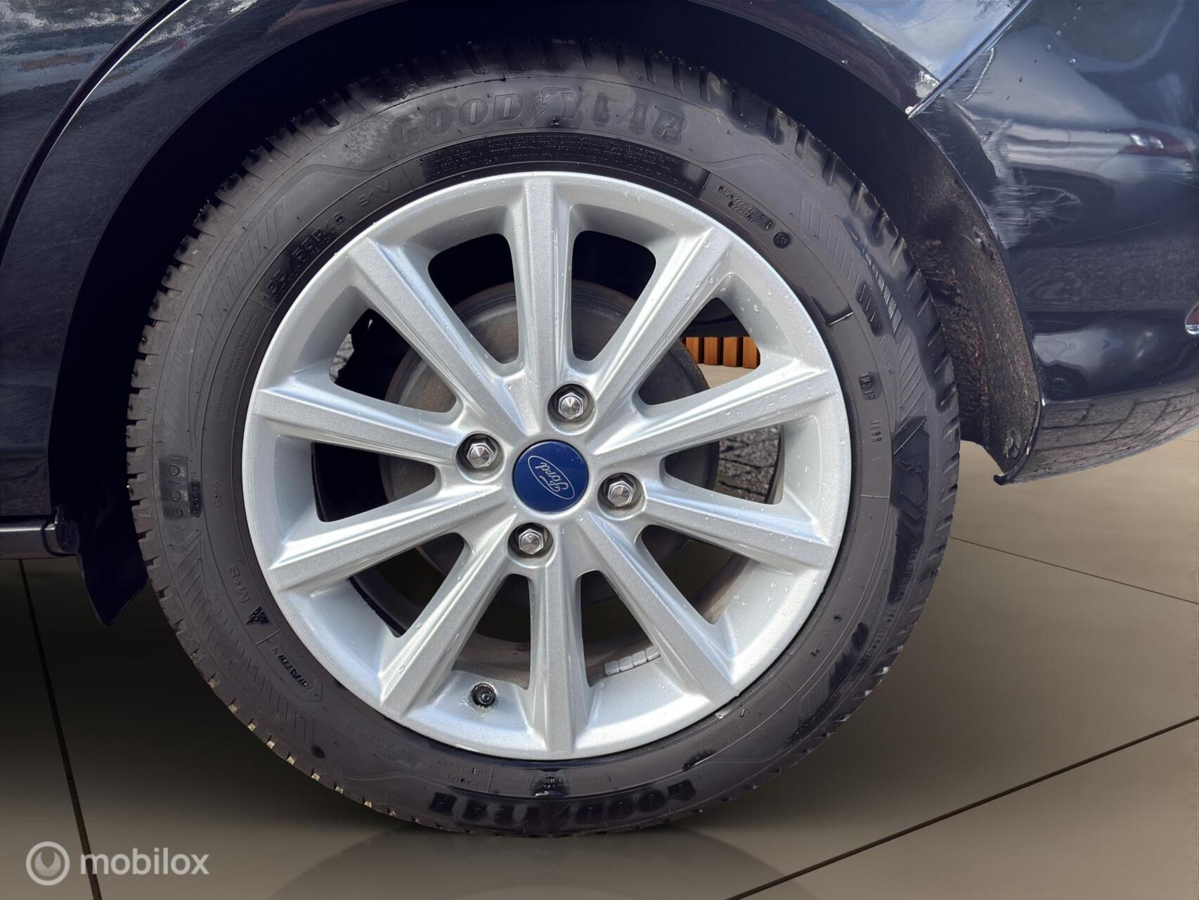 Foto van Ford B-max