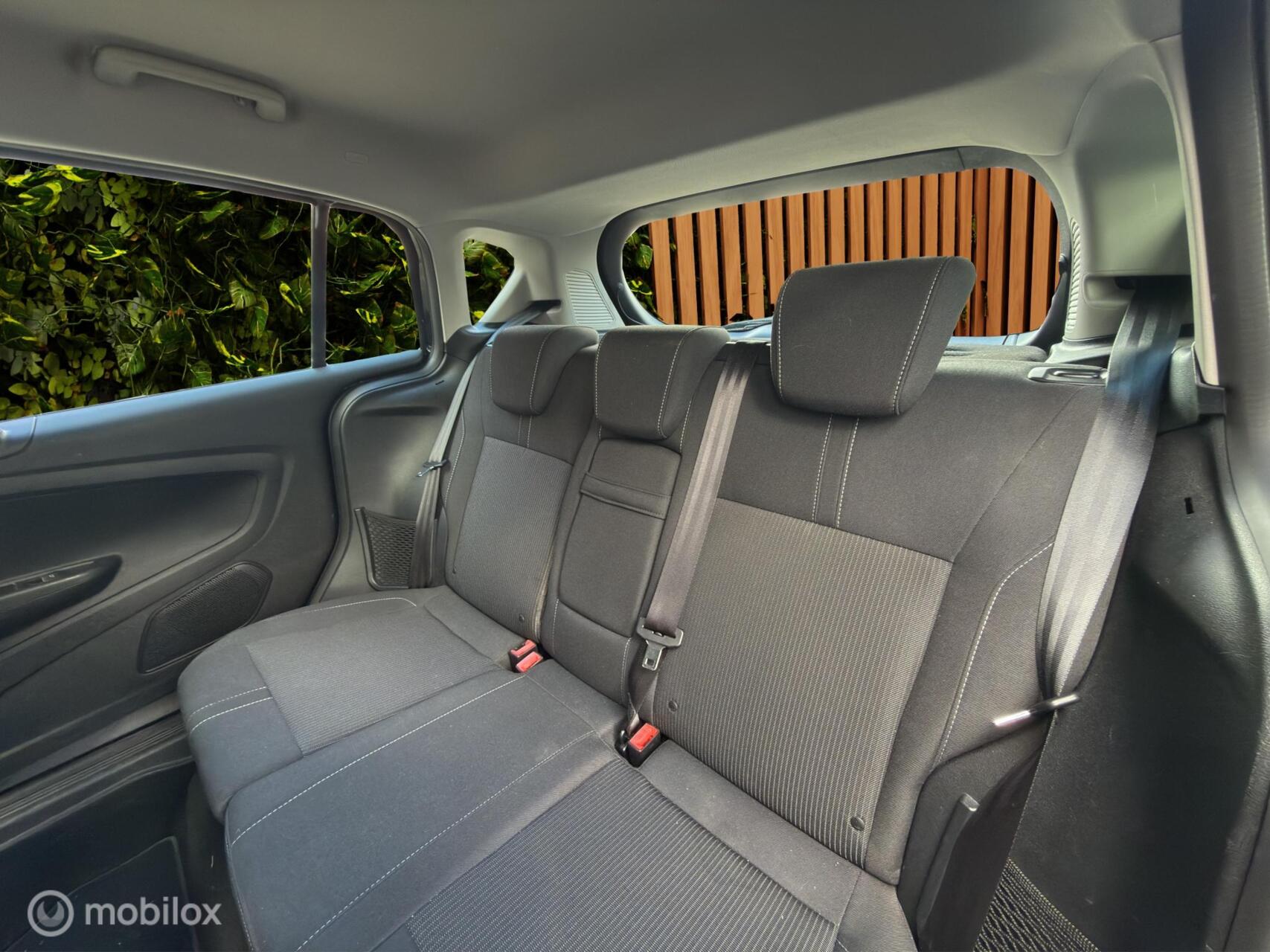Foto van Ford B-max