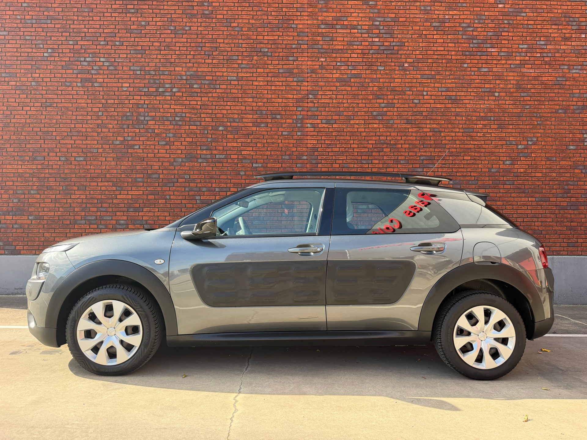Foto van Citroen C4 Cactus