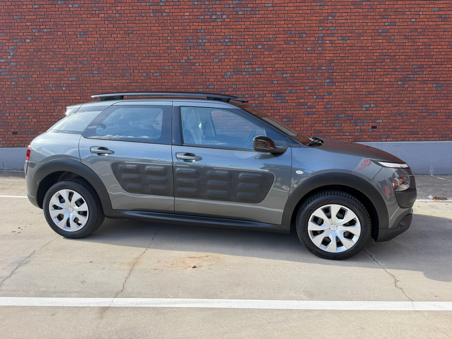 Foto van Citroen C4 Cactus