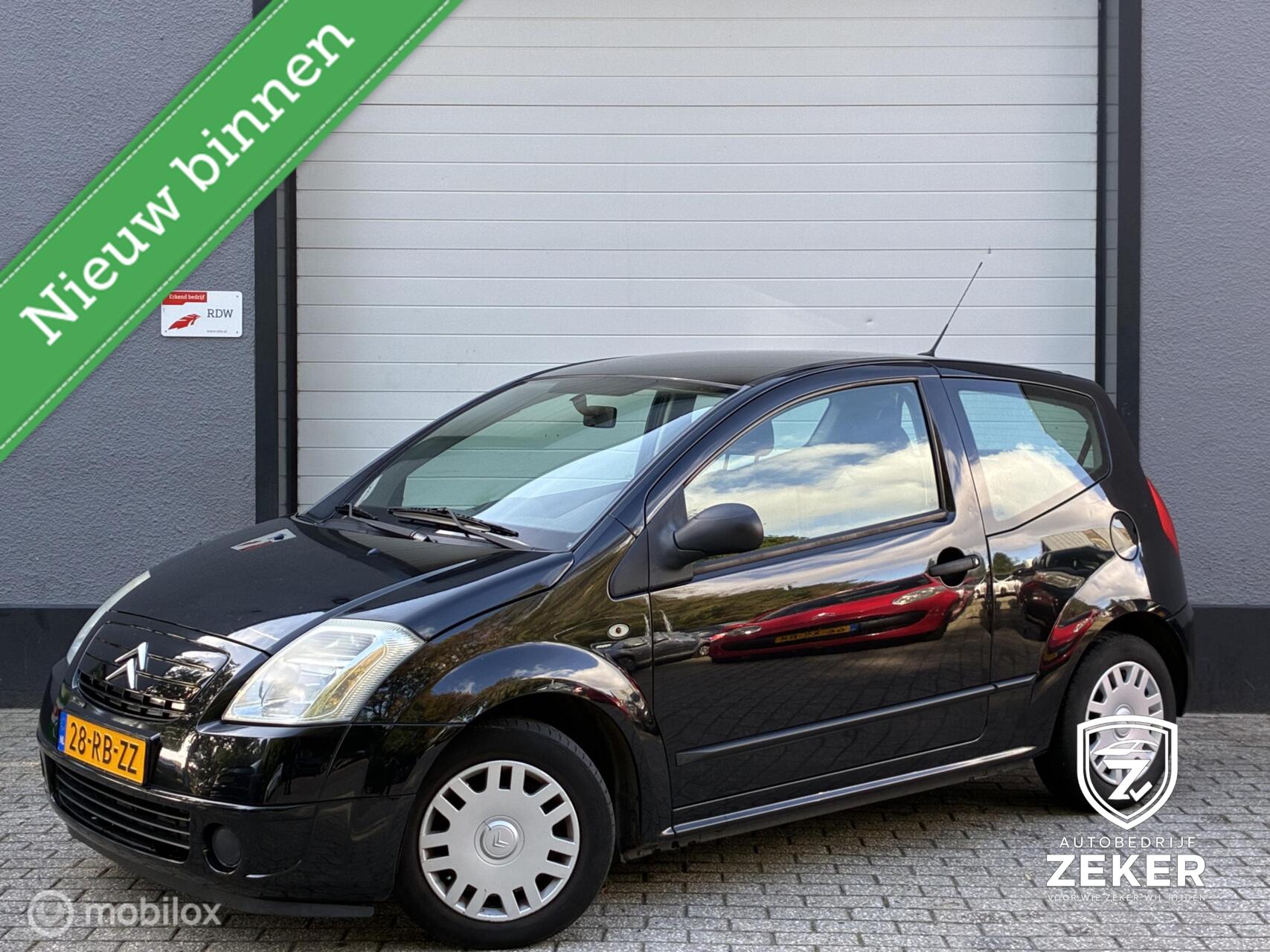 Citroen C2 1.1i Séduction / nap / leuke auto / 2005 - voorkant