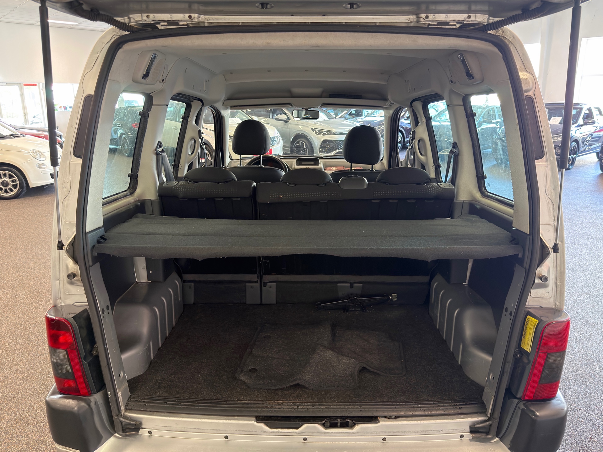 Foto van Peugeot Partner