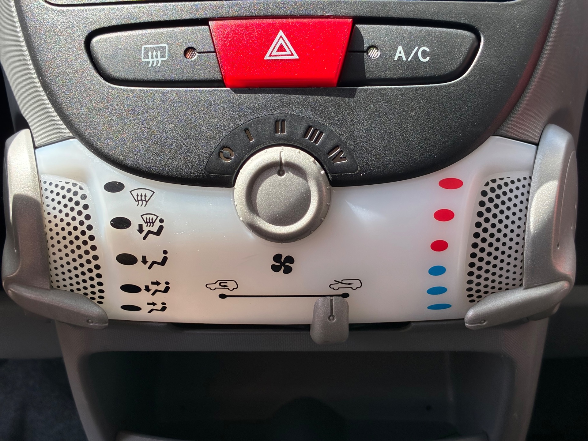 Foto van Peugeot Peugeot 107