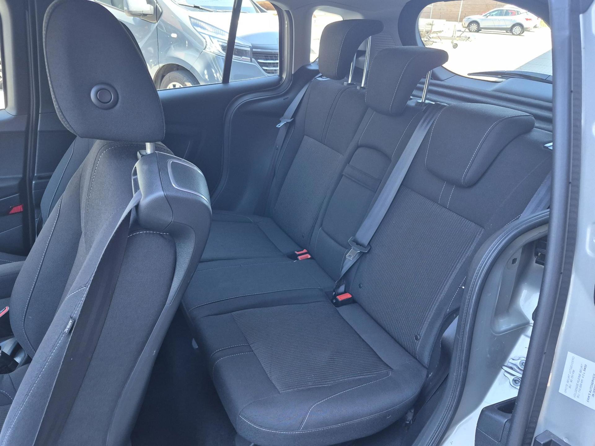 Foto van Ford B-max