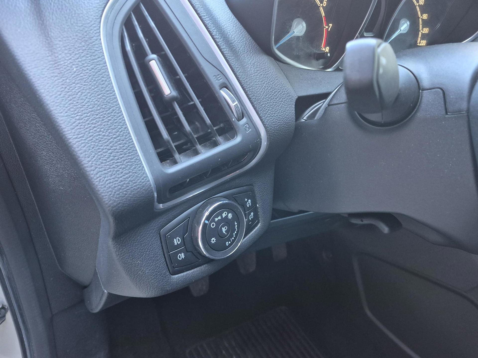 Foto van Ford B-max
