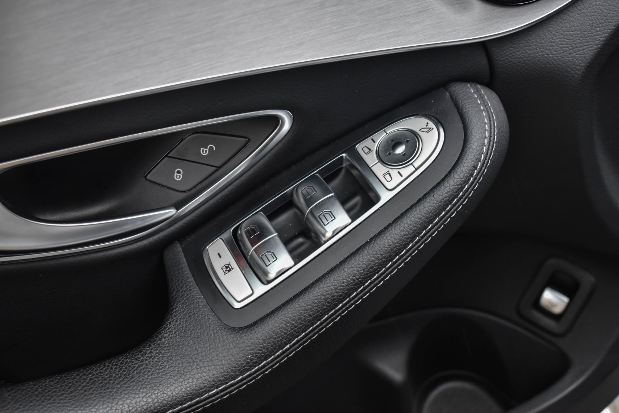 Foto van Mercedes-Benz C 160