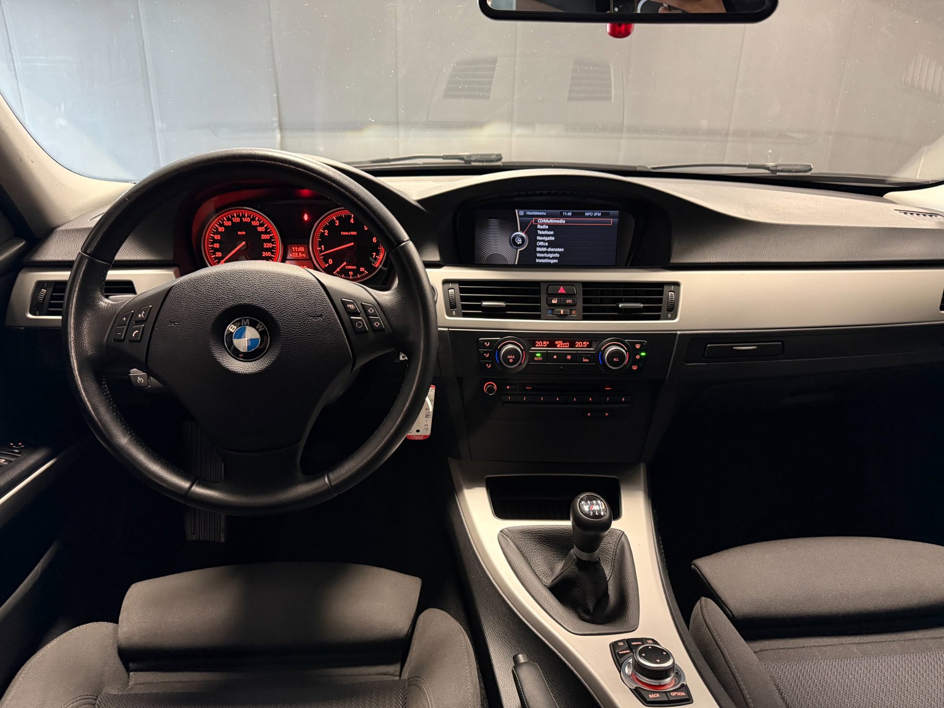 Foto van BMW 325i