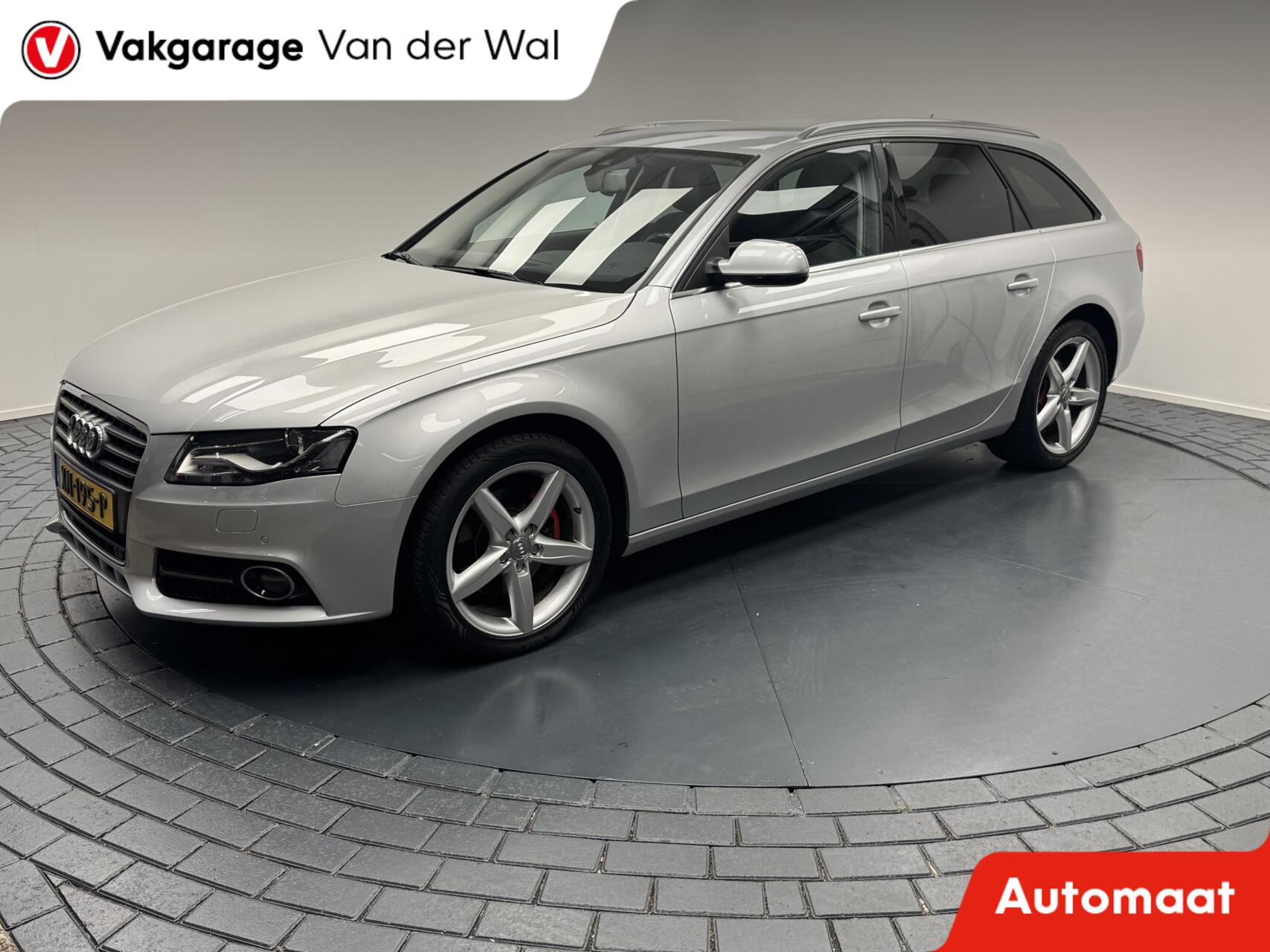 Audi A4 2.0 TDi Pro Line Navigatie-Cr.contr-Clima-Trekhaak-Parkeersensoren-Lm18''velgen 2011 - voorkant