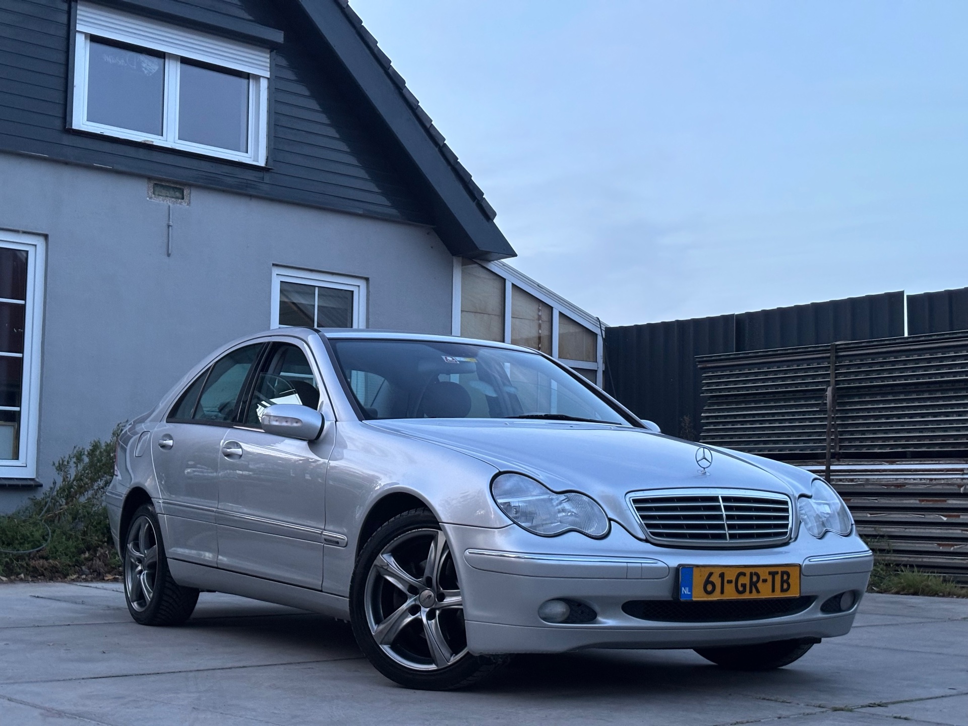 Foto van Mercedes-Benz C 180