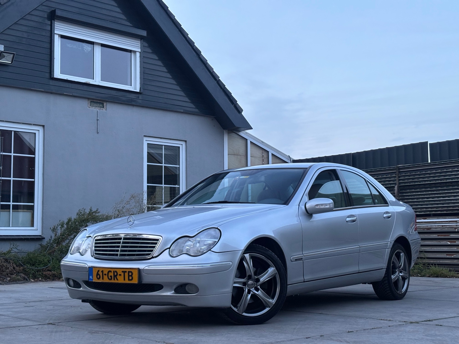 Foto van Mercedes-Benz C 180