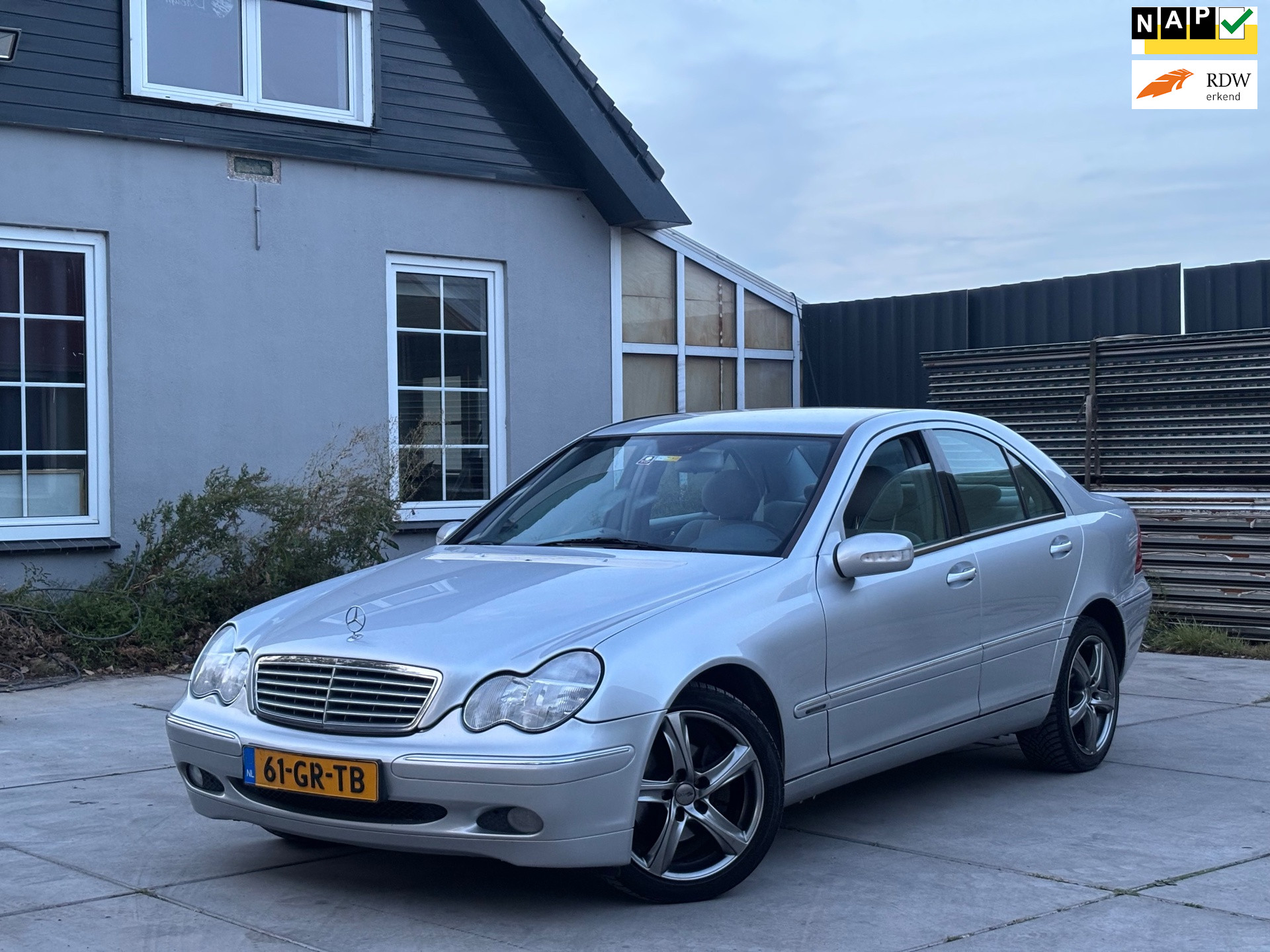 Foto van Mercedes-Benz C 180