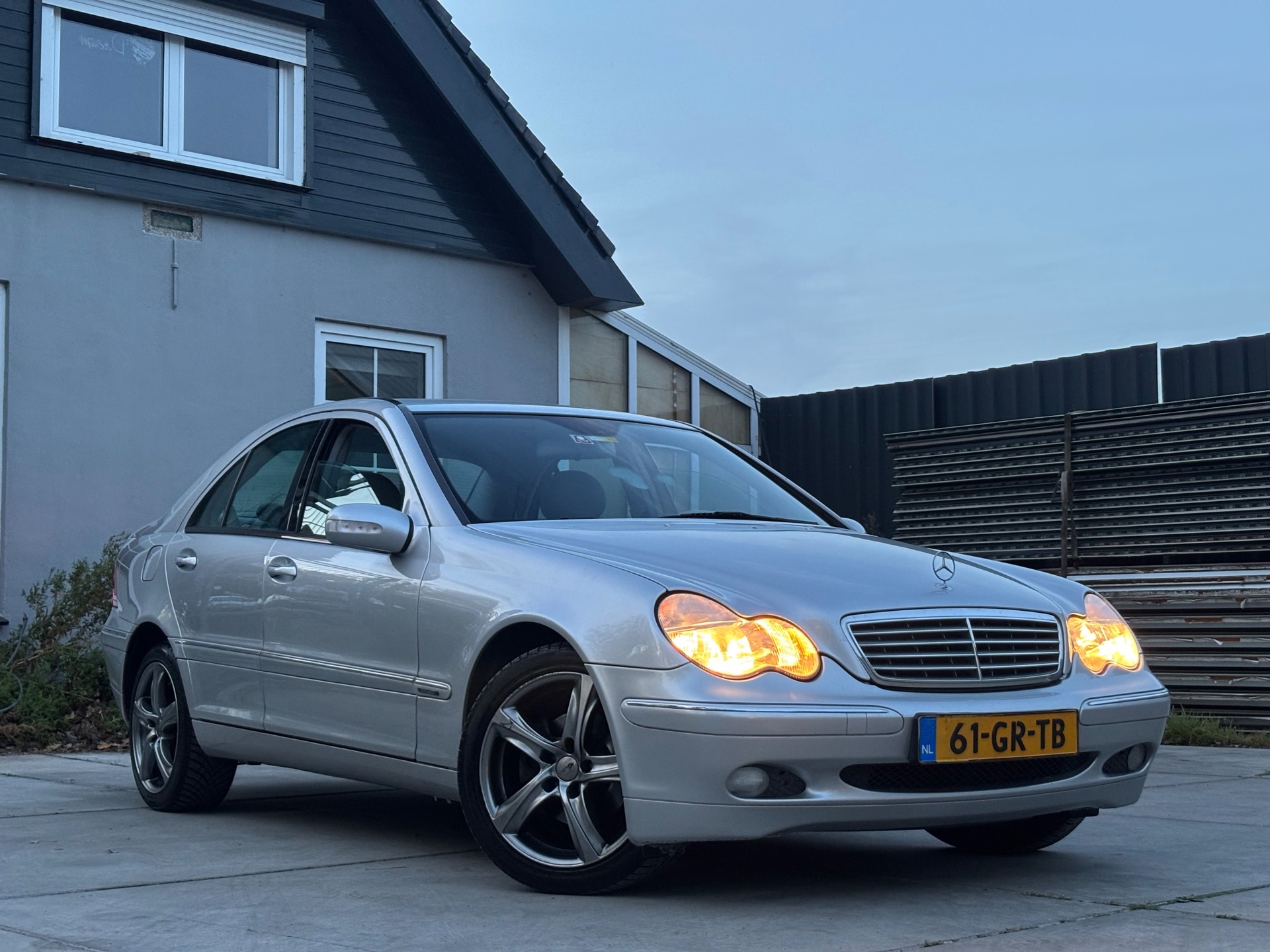Foto van Mercedes-Benz C 180