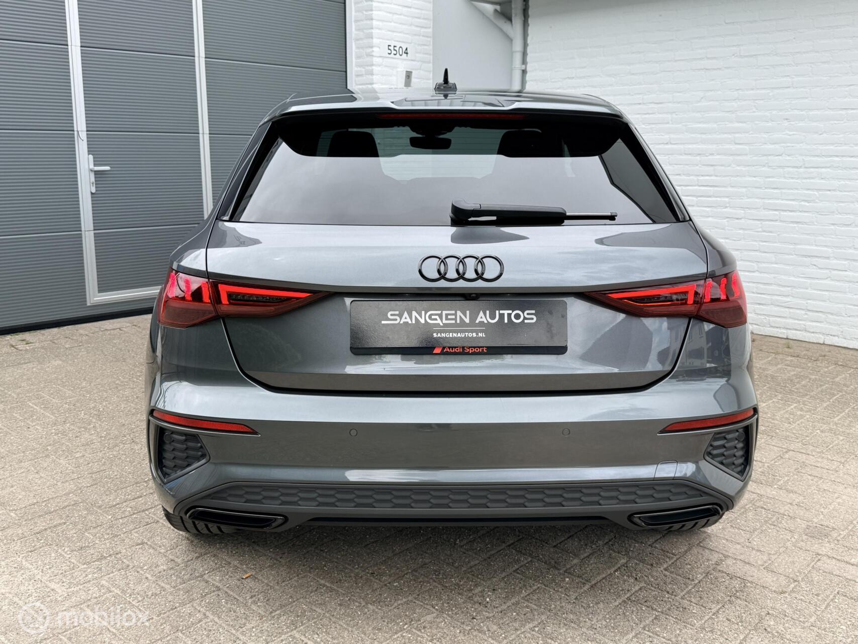 Foto van Audi A3 45 TFSIe