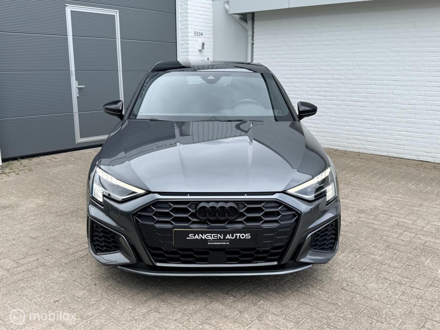 Foto van Audi A3 45 TFSIe