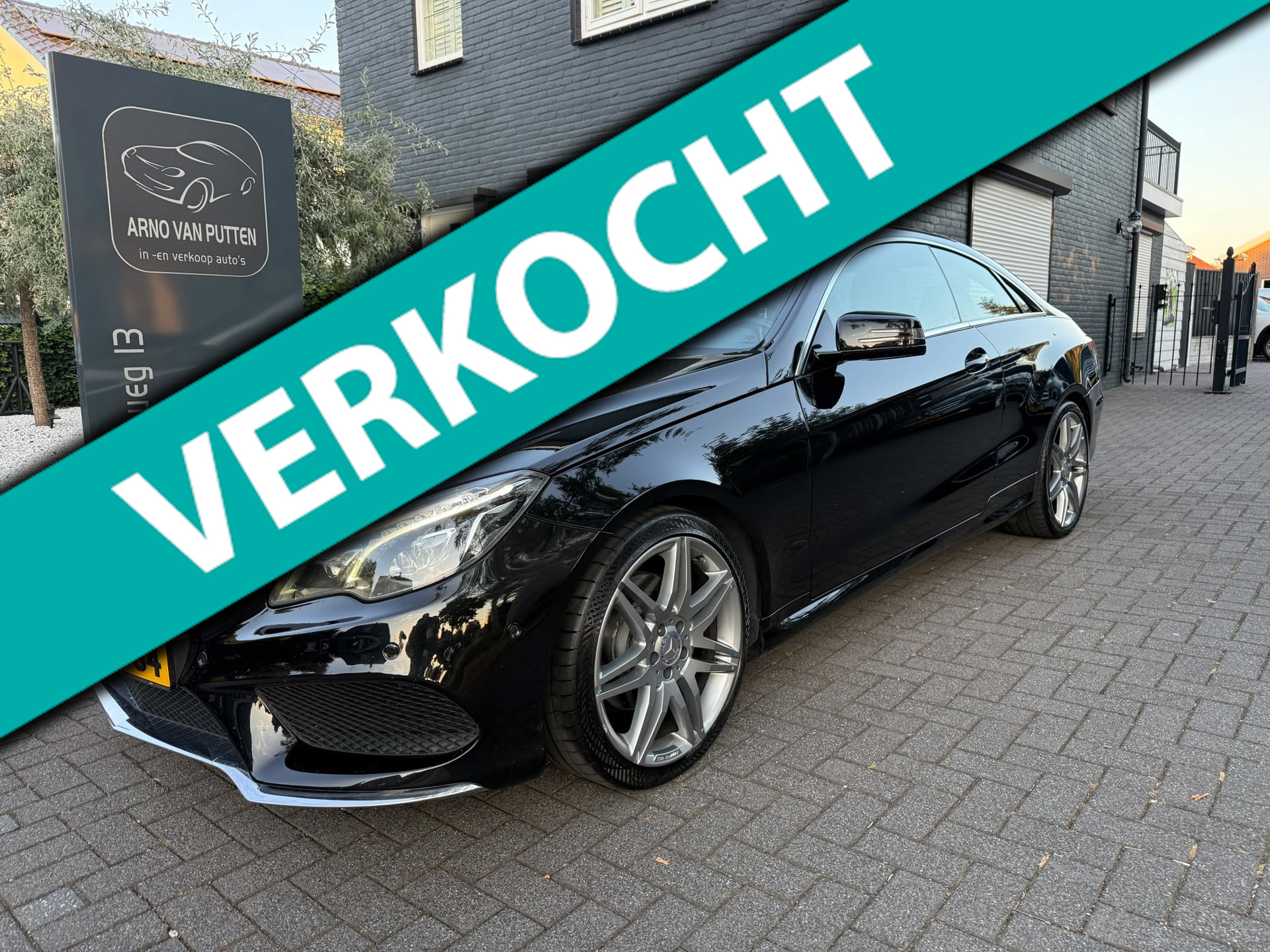 Mercedes-Benz E 200 200 AMG Line / Leer / Camera / Led / Cruise 2013 - voorkant