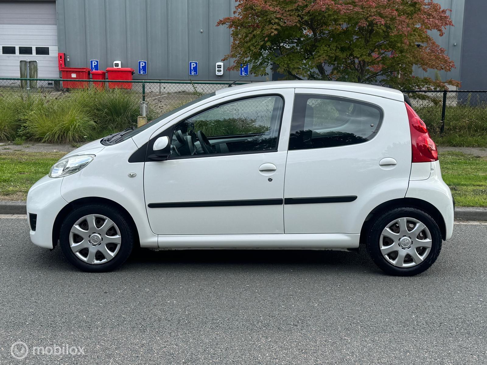 Foto van Peugeot Peugeot 107