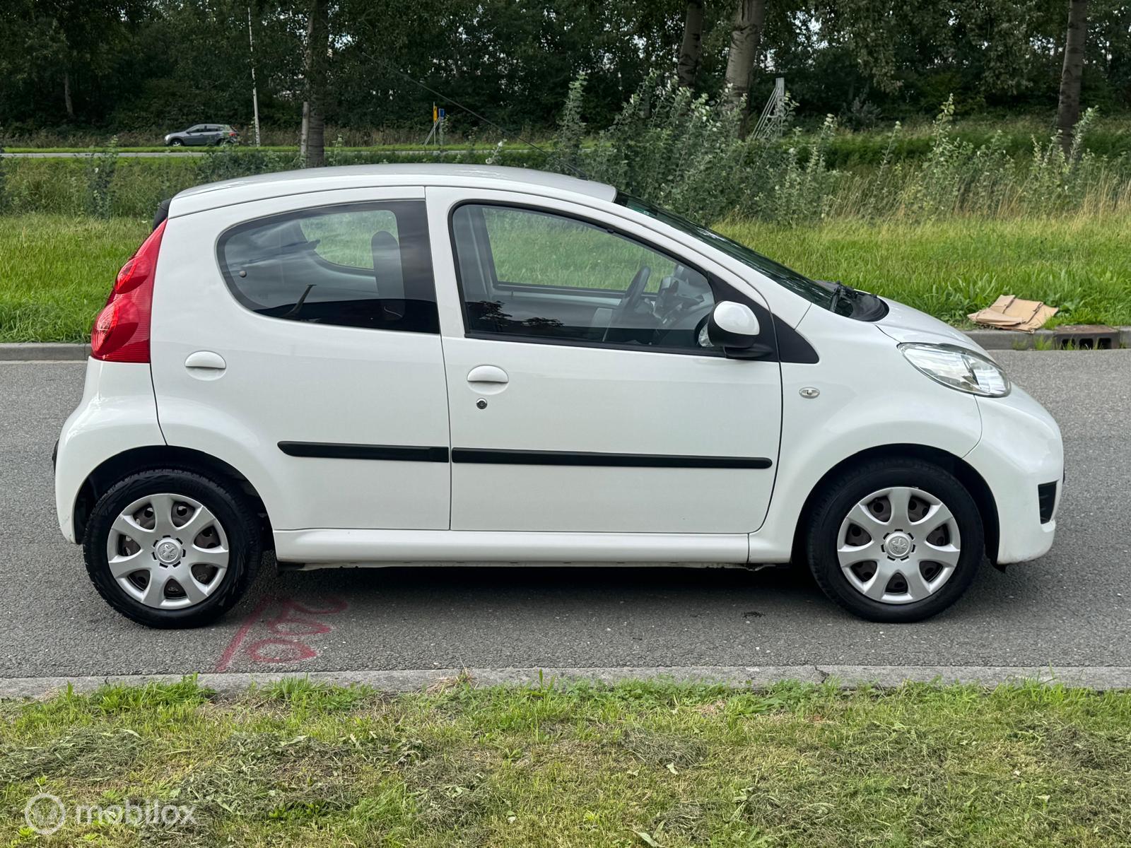 Foto van Peugeot Peugeot 107