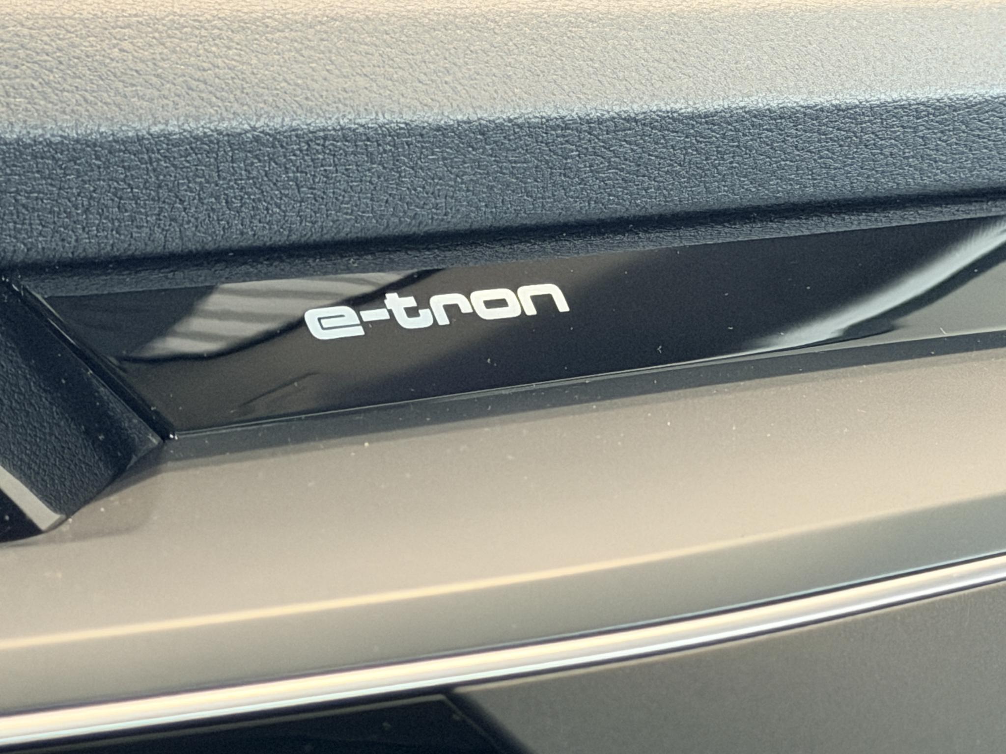 Foto van Audi E-tron 50