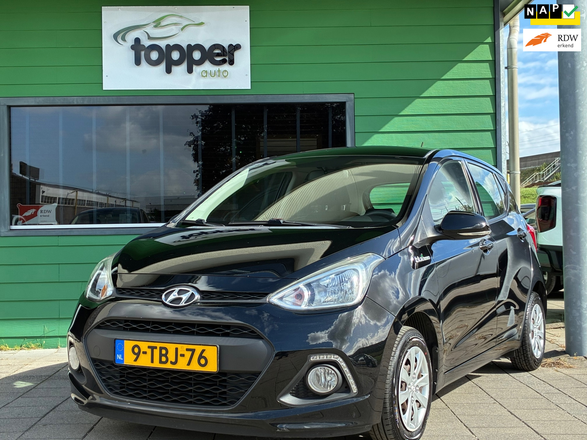 Hyundai I10 1.0i i-Motion Comfort Plus|1e Eigenaar|Climatronic|NAP|Trekhaak|Nieuwe APK|Elektr.ramen| 2014 - voorkant
